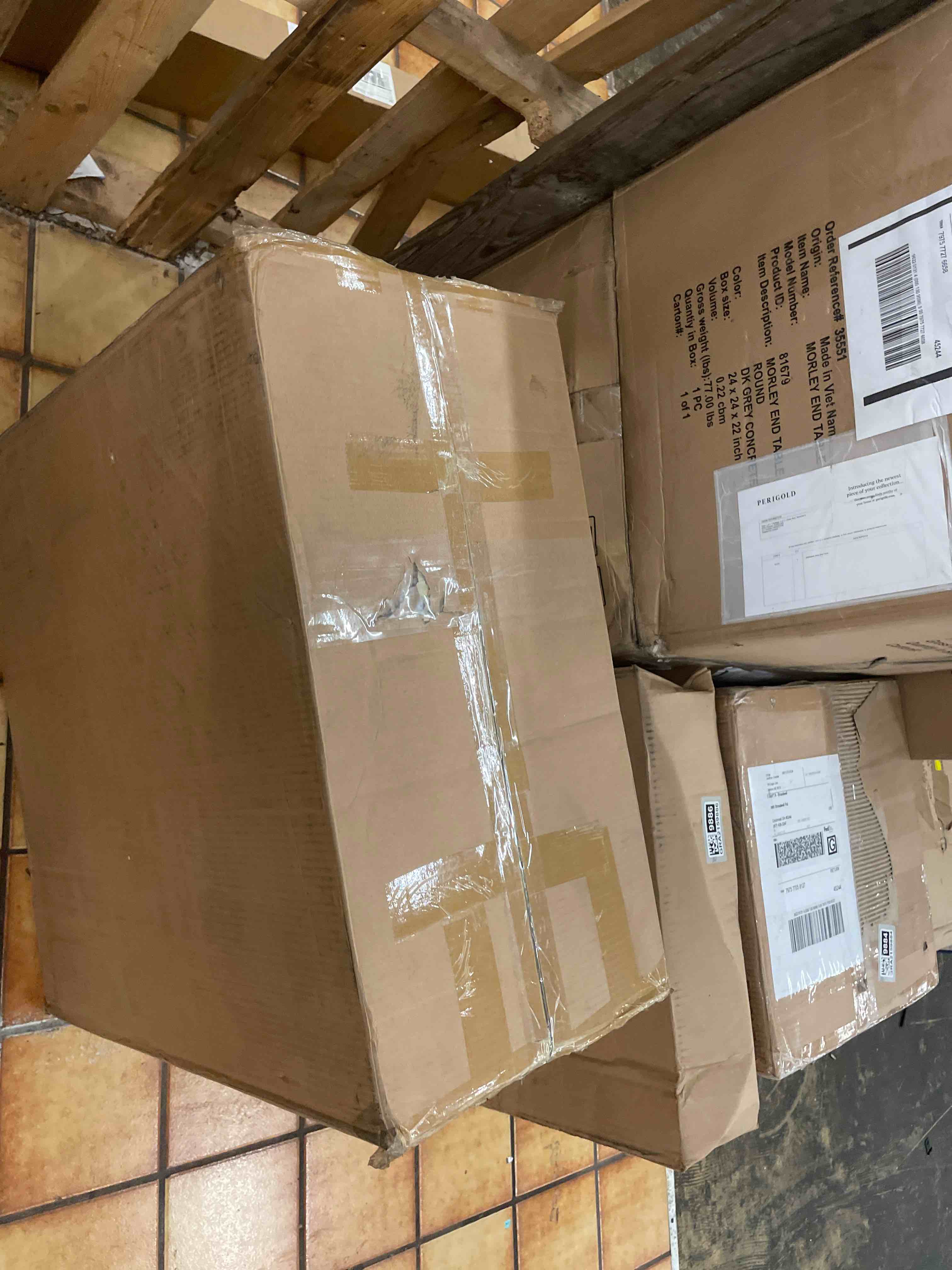 https://s3.amazonaws.com/lotting-images-prod/phillipi/GRA2159887_1757579316973.jpeg