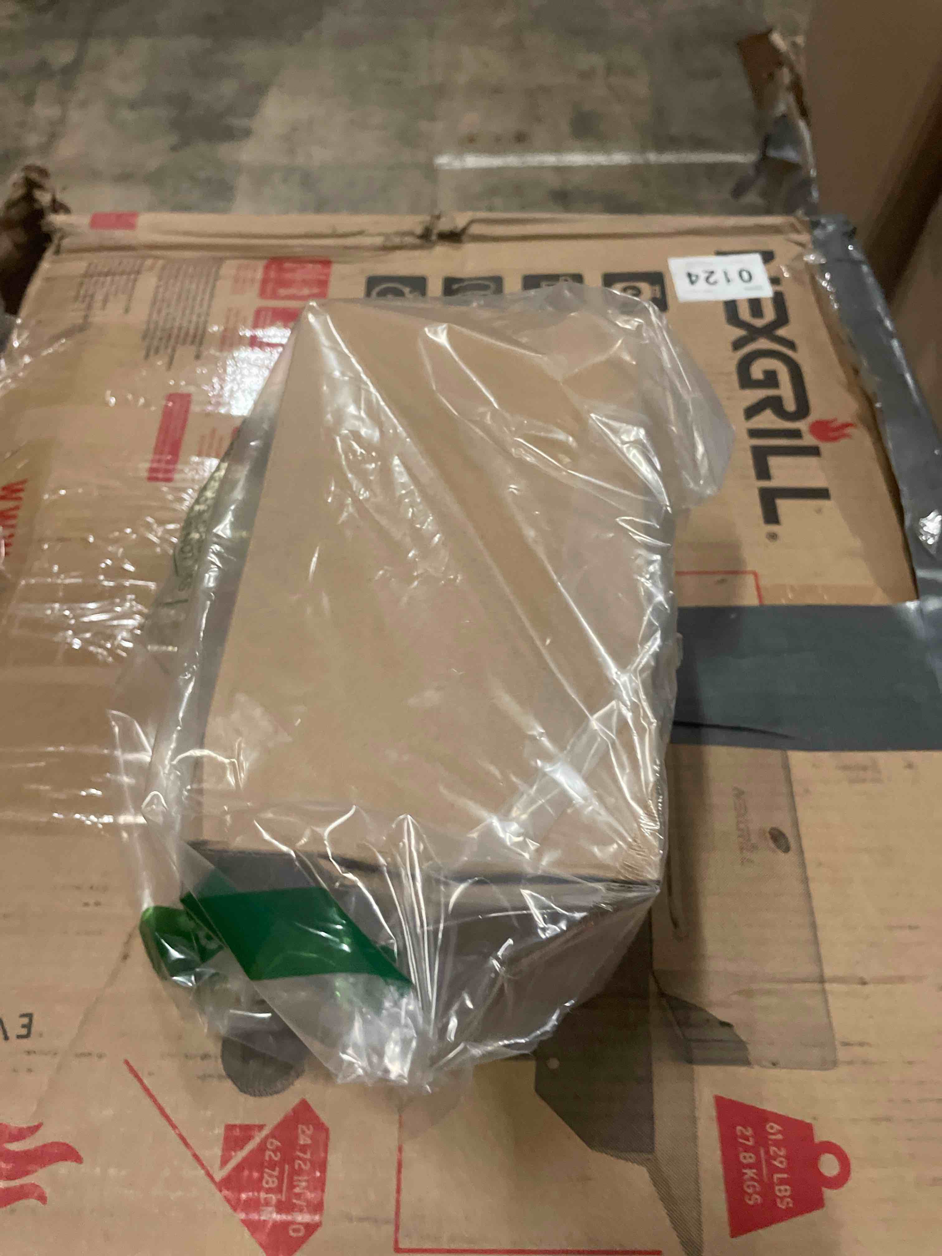 https://s3.amazonaws.com/lotting-images-prod/phillipi/GRA2160003_1757807163496.jpeg