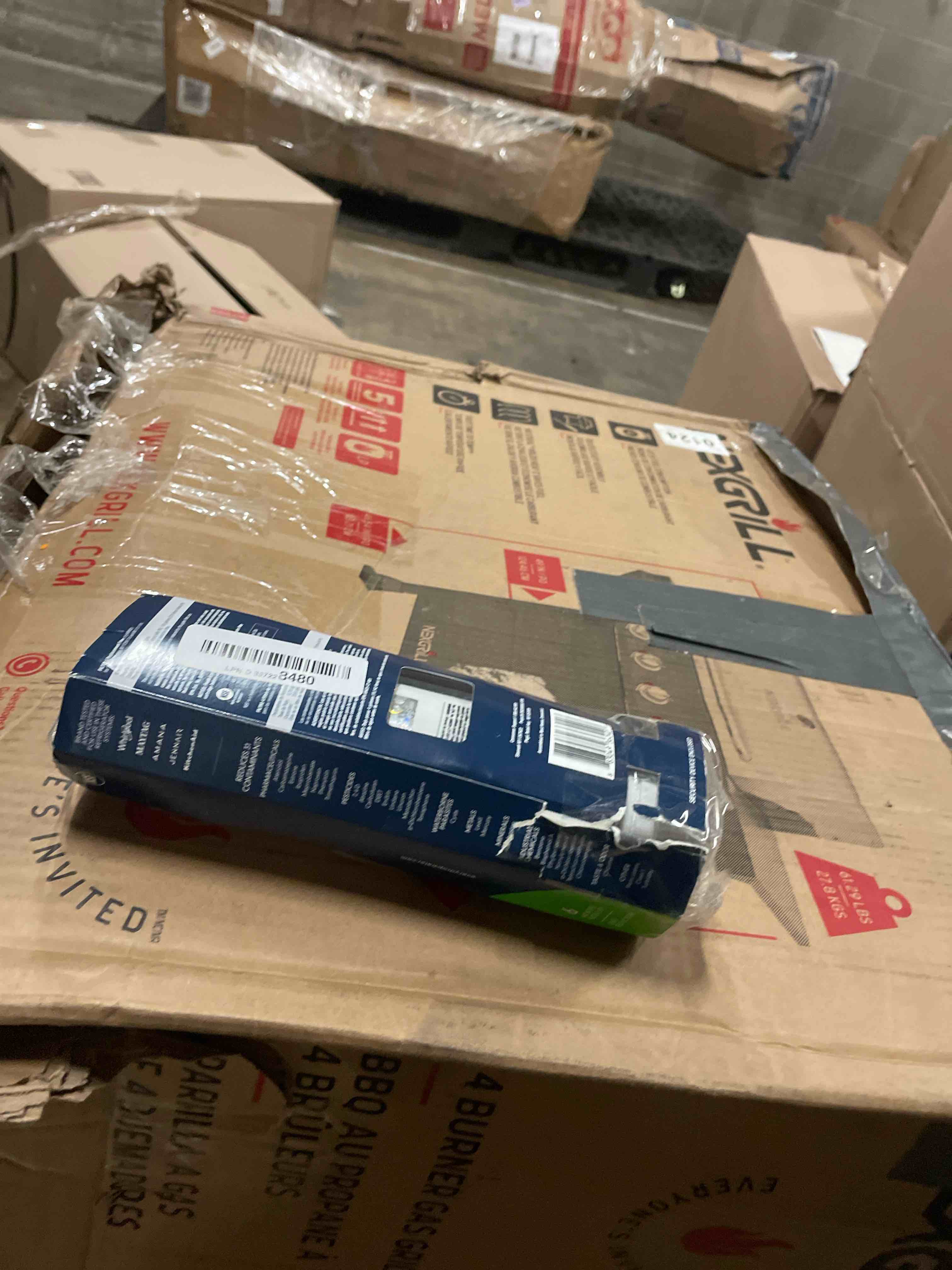 https://s3.amazonaws.com/lotting-images-prod/phillipi/GRA2160049_1757815773302.jpeg