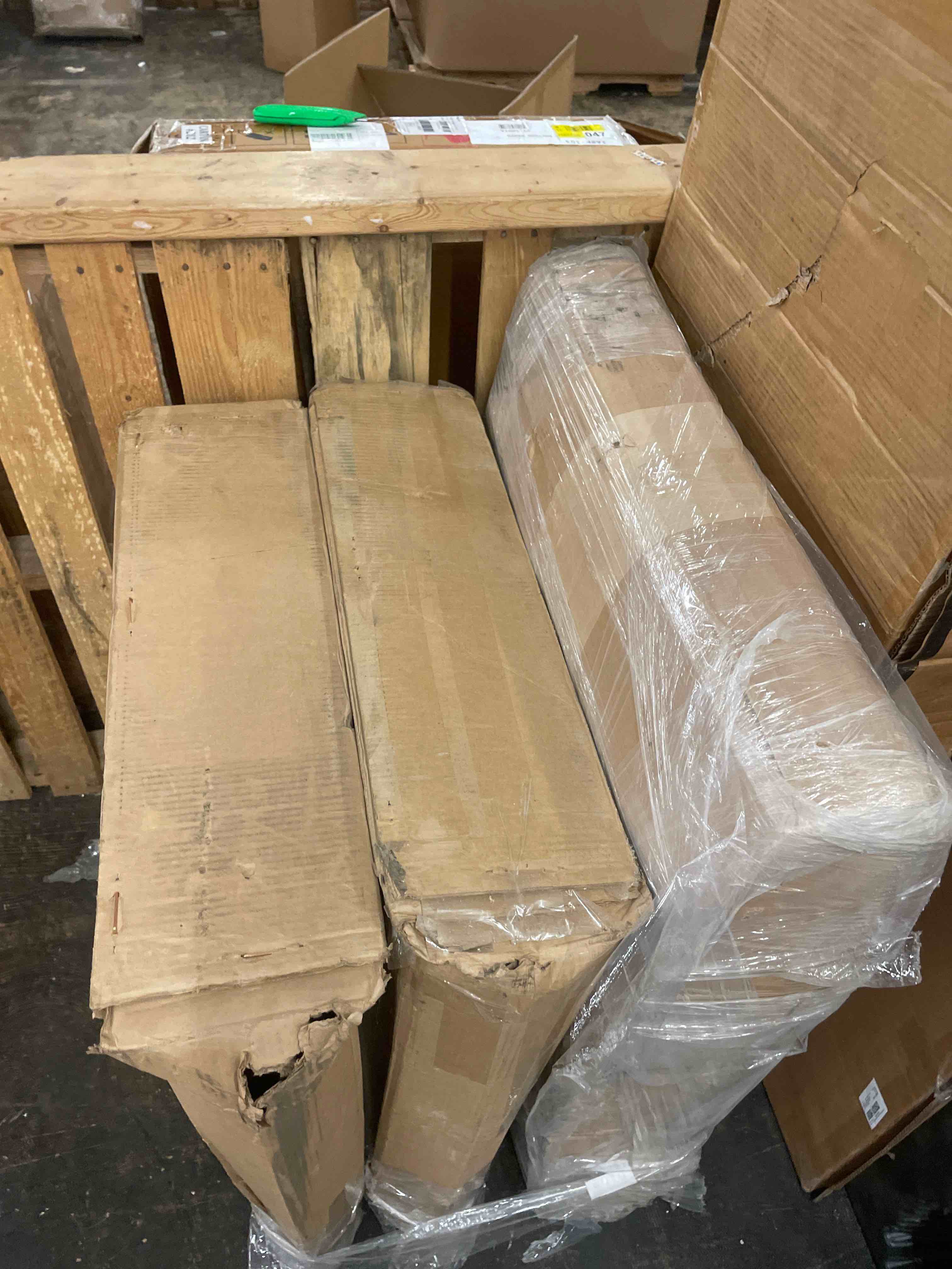 https://s3.amazonaws.com/lotting-images-prod/phillipi/GRA2160176_1758125785640.jpeg
