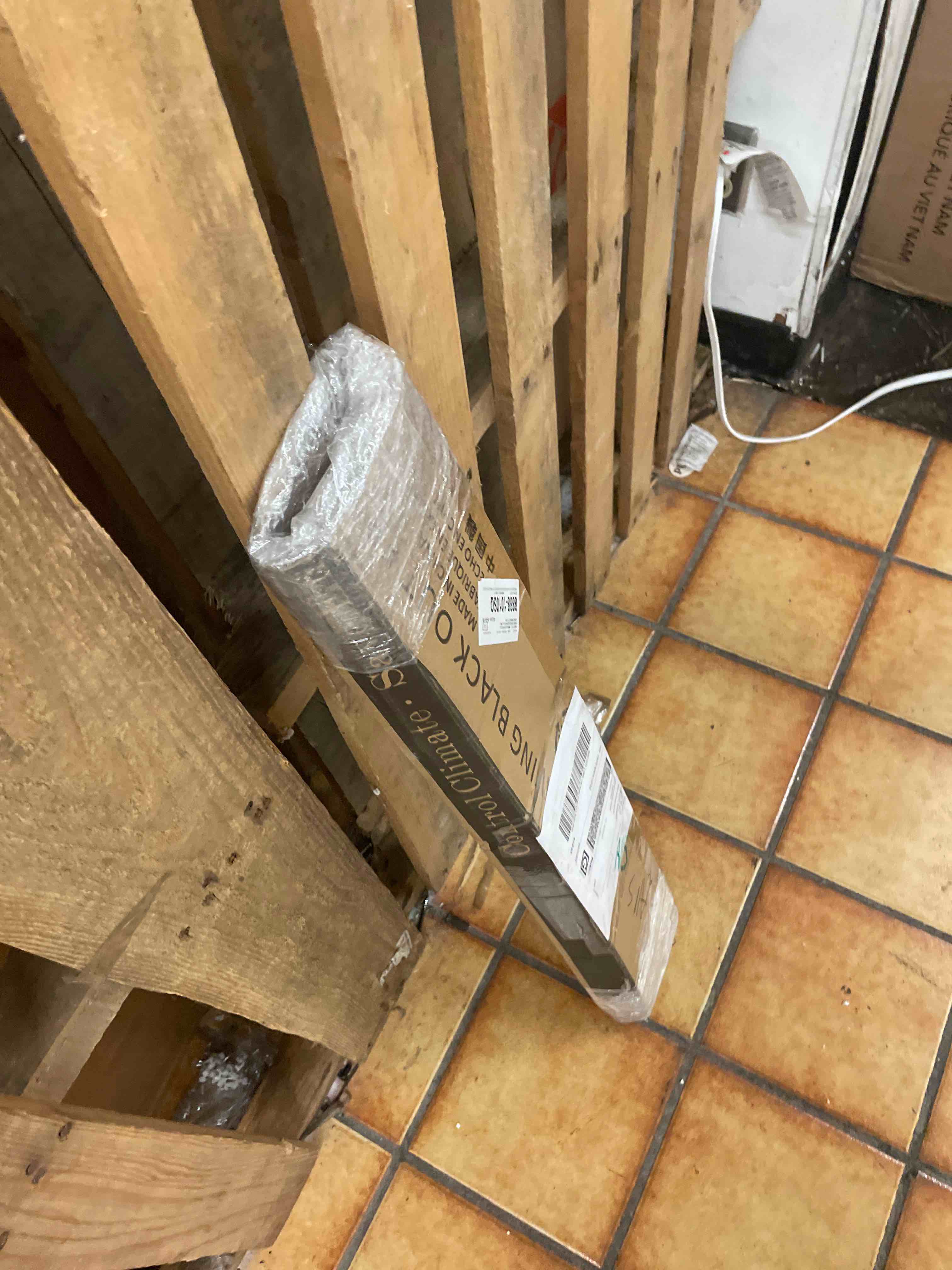 https://s3.amazonaws.com/lotting-images-prod/phillipi/GRA2160188_1758133778691.jpeg