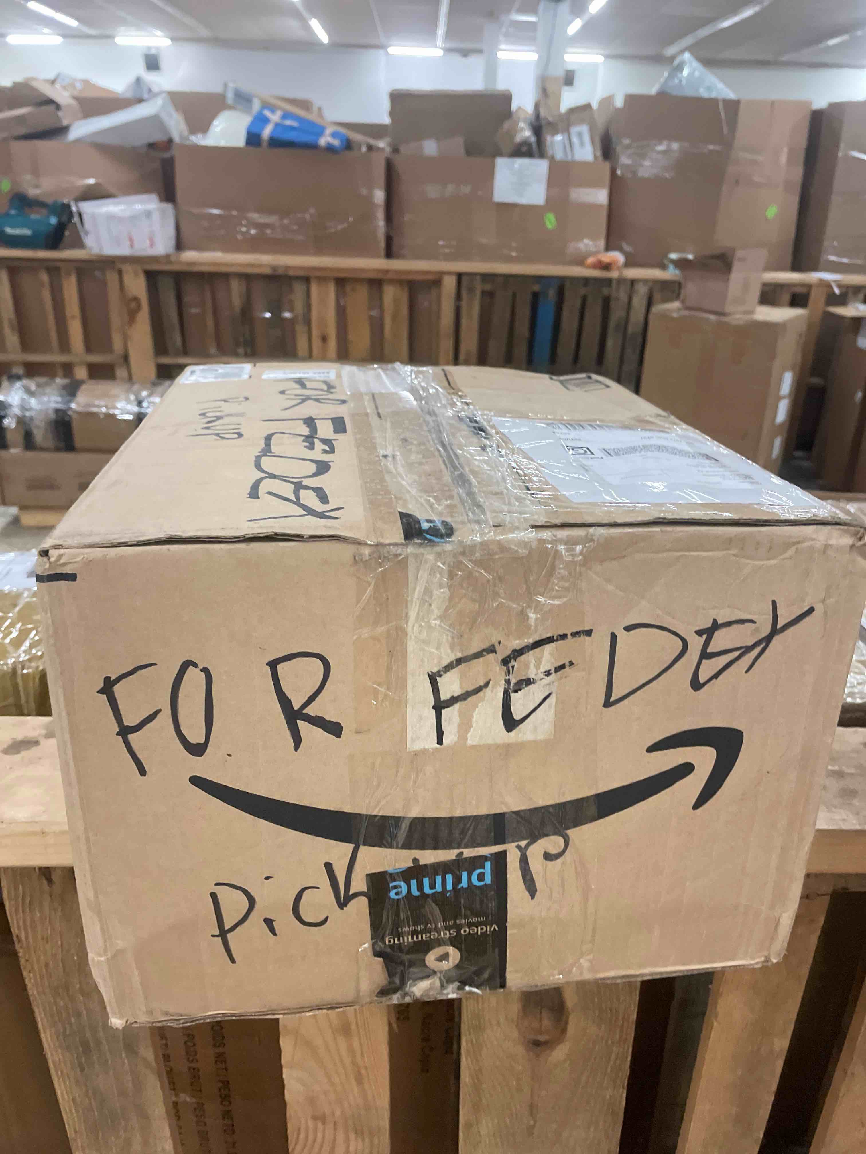 https://s3.amazonaws.com/lotting-images-prod/phillipi/GRA2160194_1758157689831.jpeg