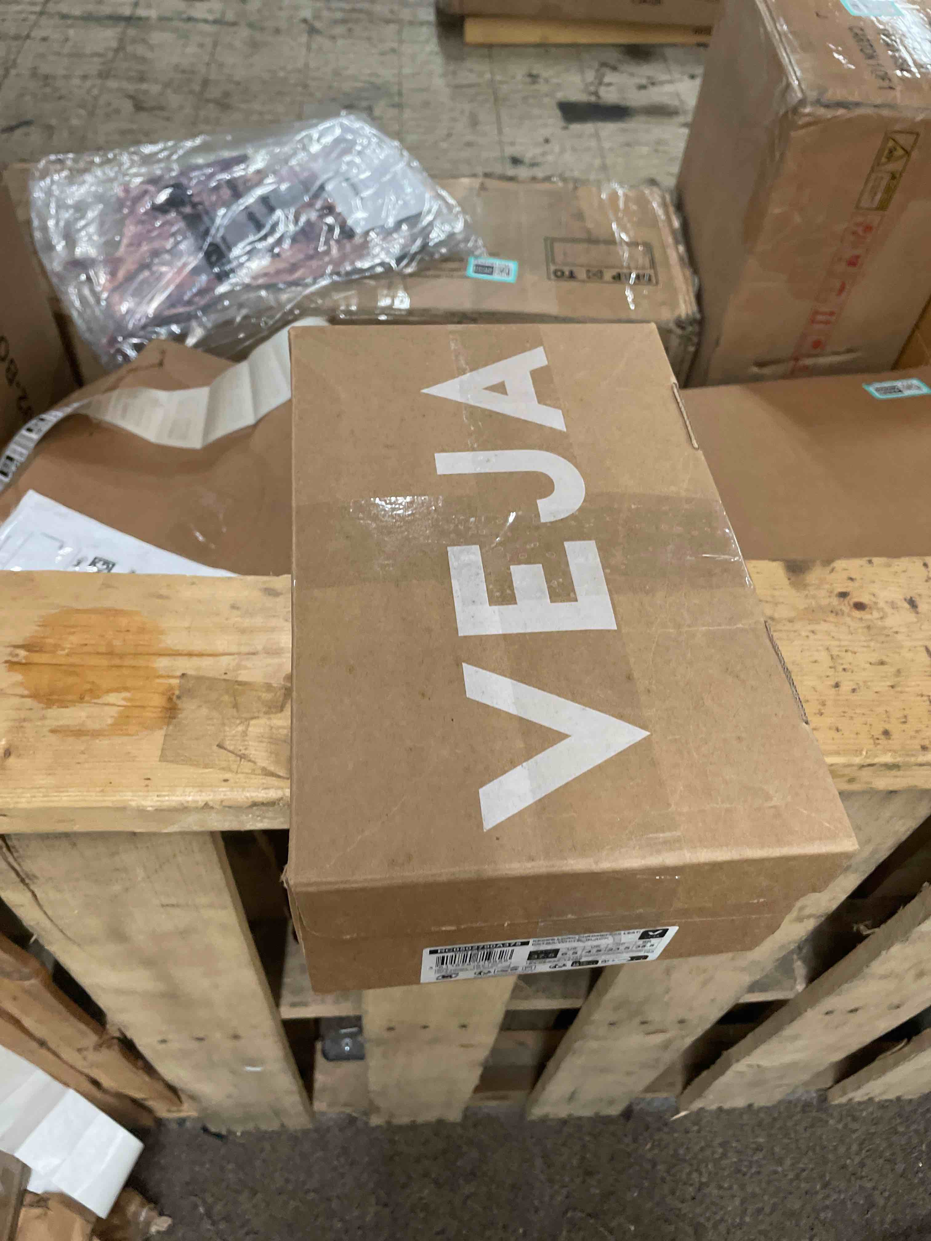 https://s3.amazonaws.com/lotting-images-prod/phillipi/GRA2160203_1758159551824.jpeg