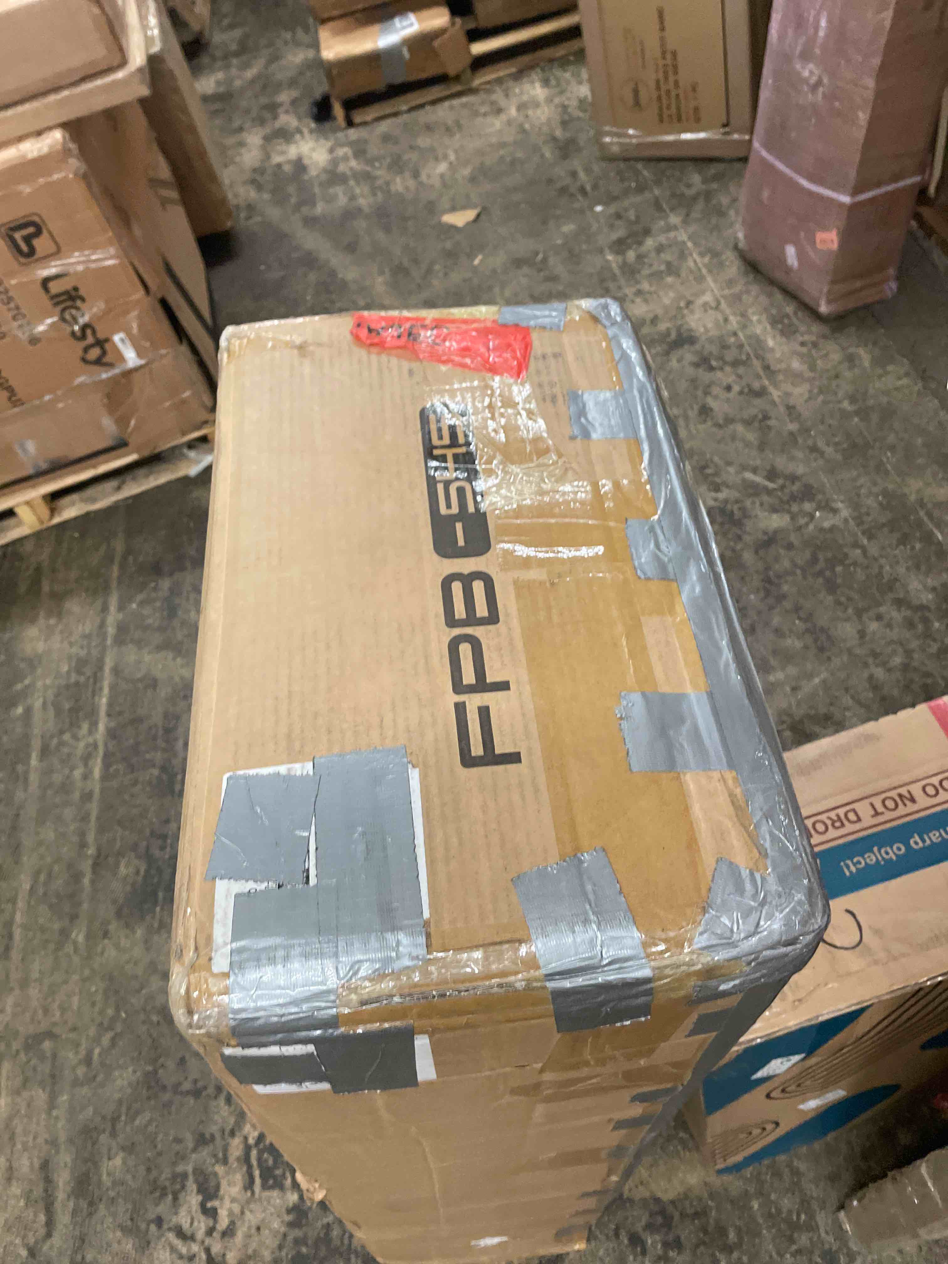 https://s3.amazonaws.com/lotting-images-prod/phillipi/GRA2160231_1758167859827.jpeg