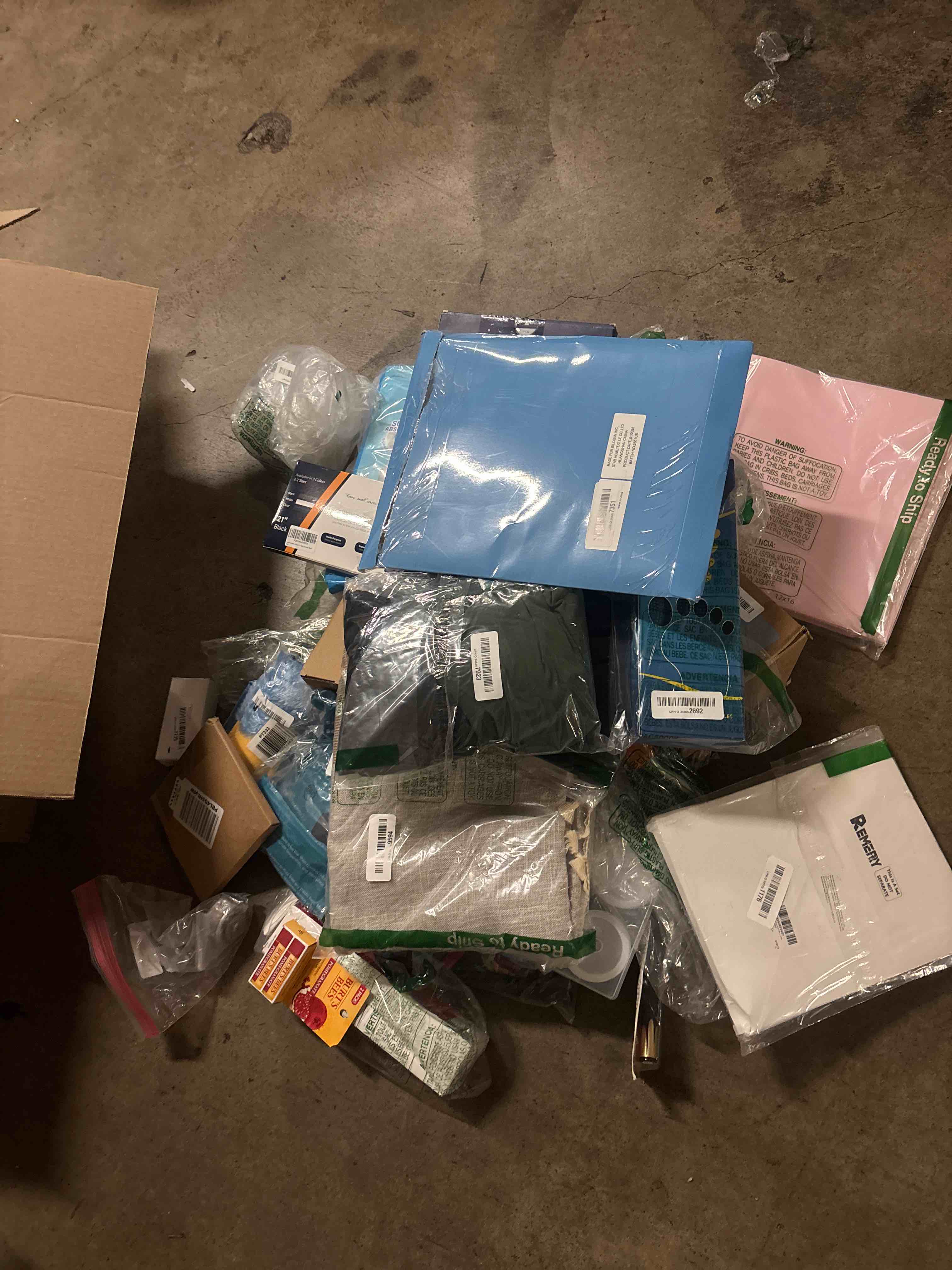 https://s3.amazonaws.com/lotting-images-prod/phillipi/GRA2160351_1758529008614.jpeg