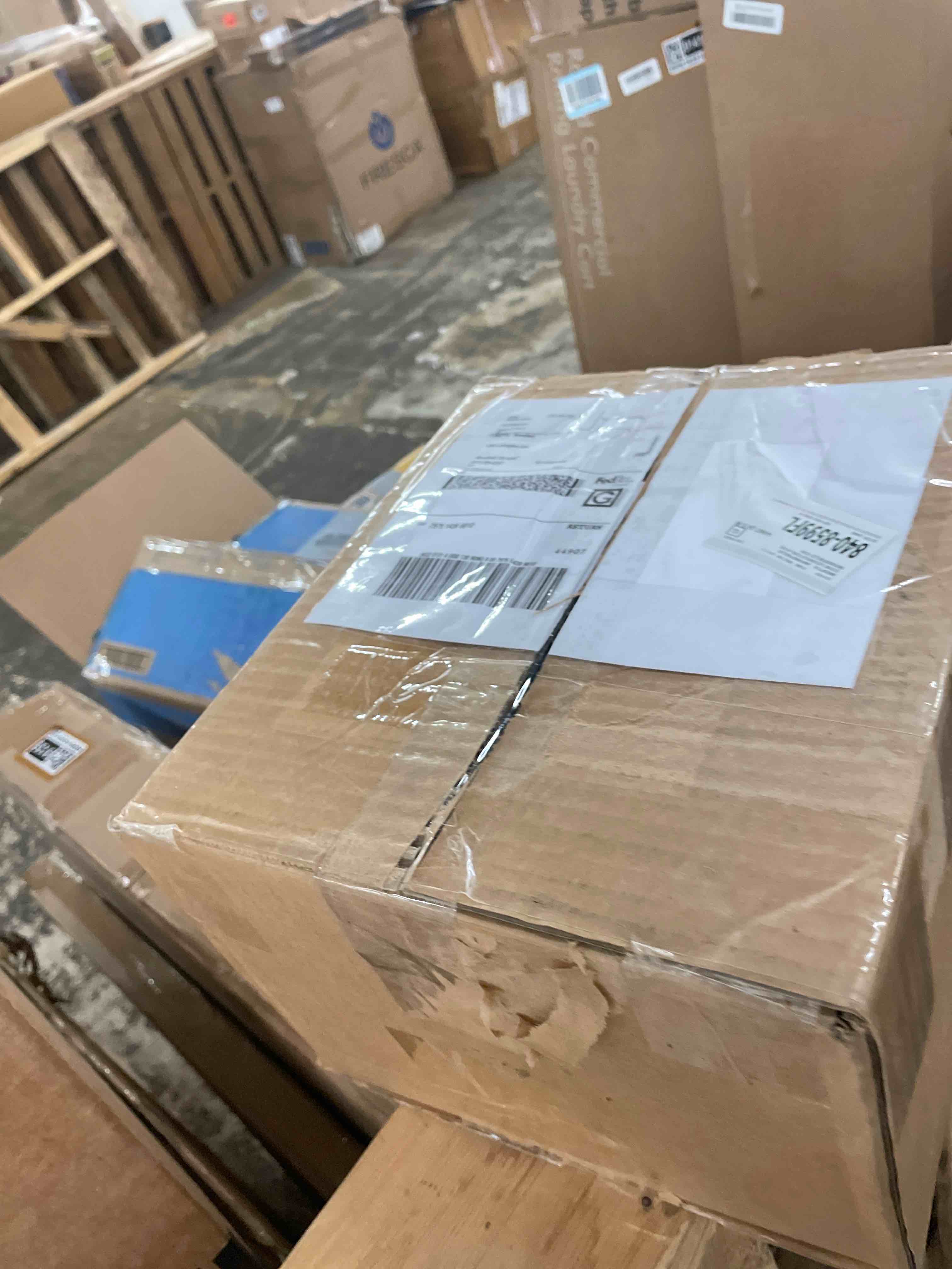 https://s3.amazonaws.com/lotting-images-prod/phillipi/GRA2160388_1758666839301.jpeg