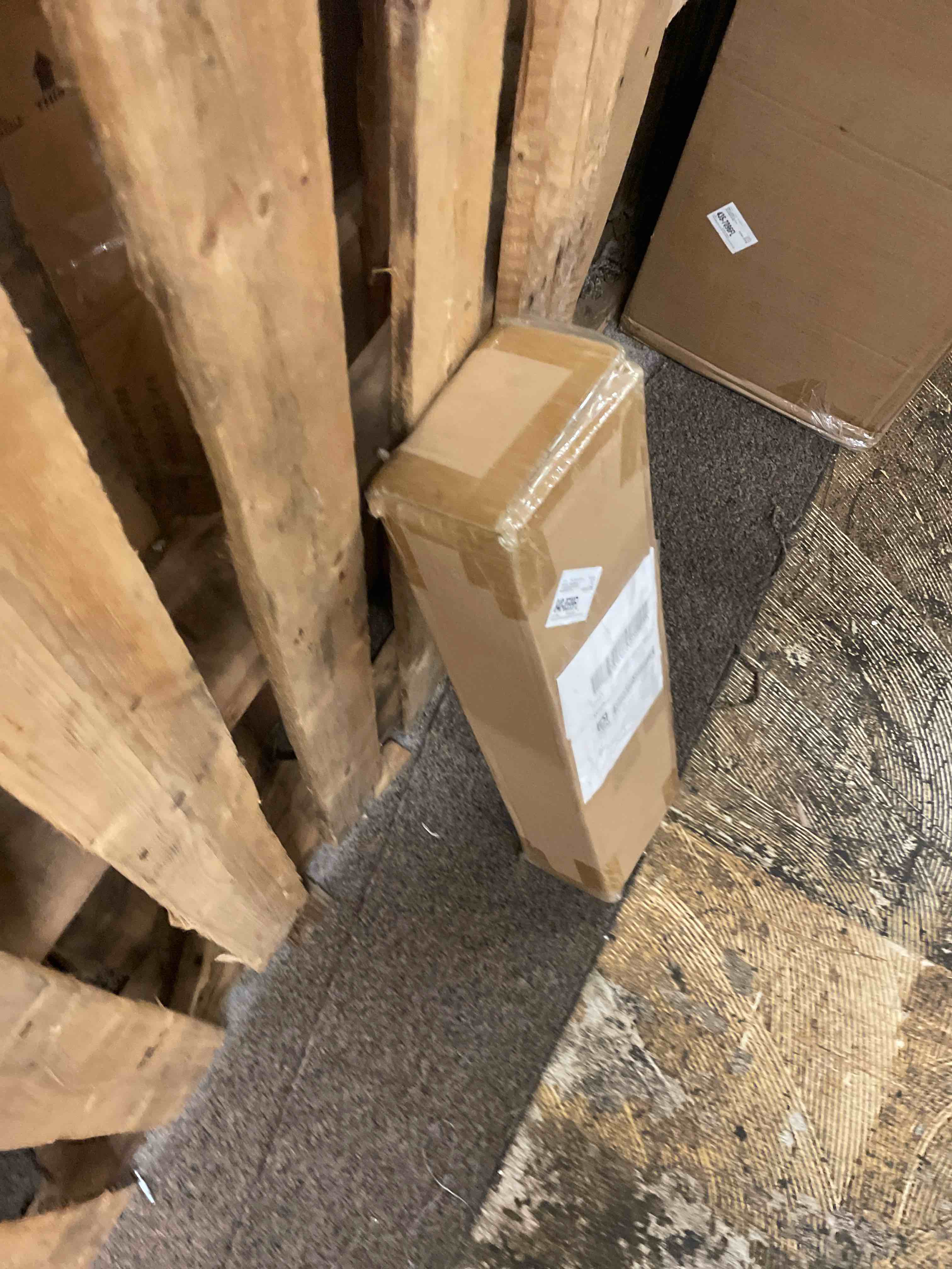 https://s3.amazonaws.com/lotting-images-prod/phillipi/GRA2160389_1758666613407.jpeg