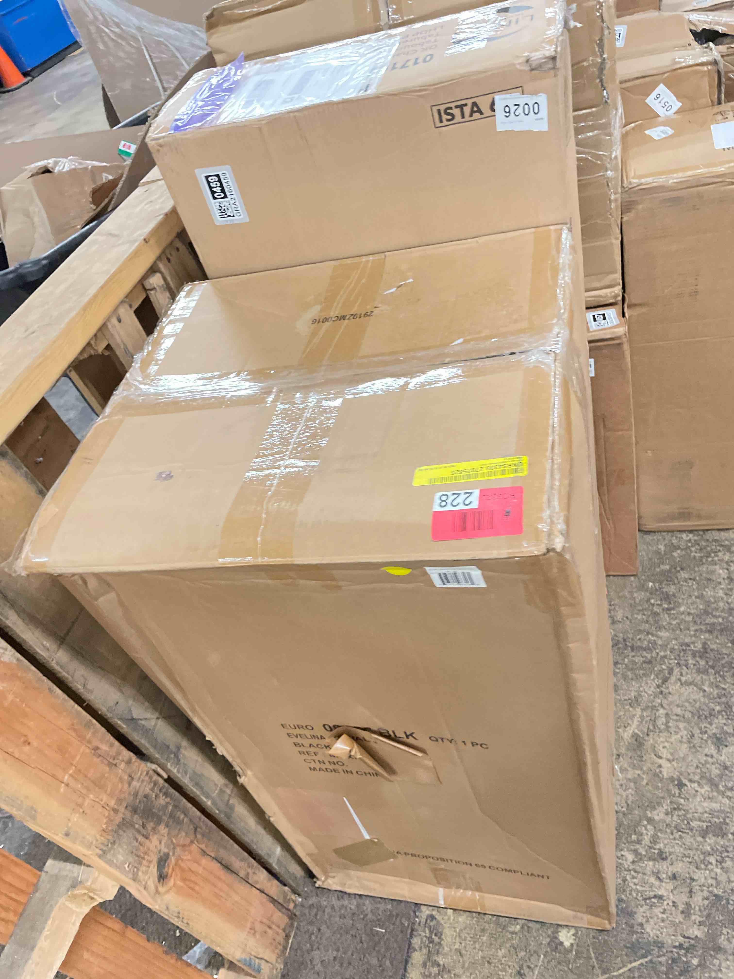 https://s3.amazonaws.com/lotting-images-prod/phillipi/GRA2160461_1758868262182.jpeg