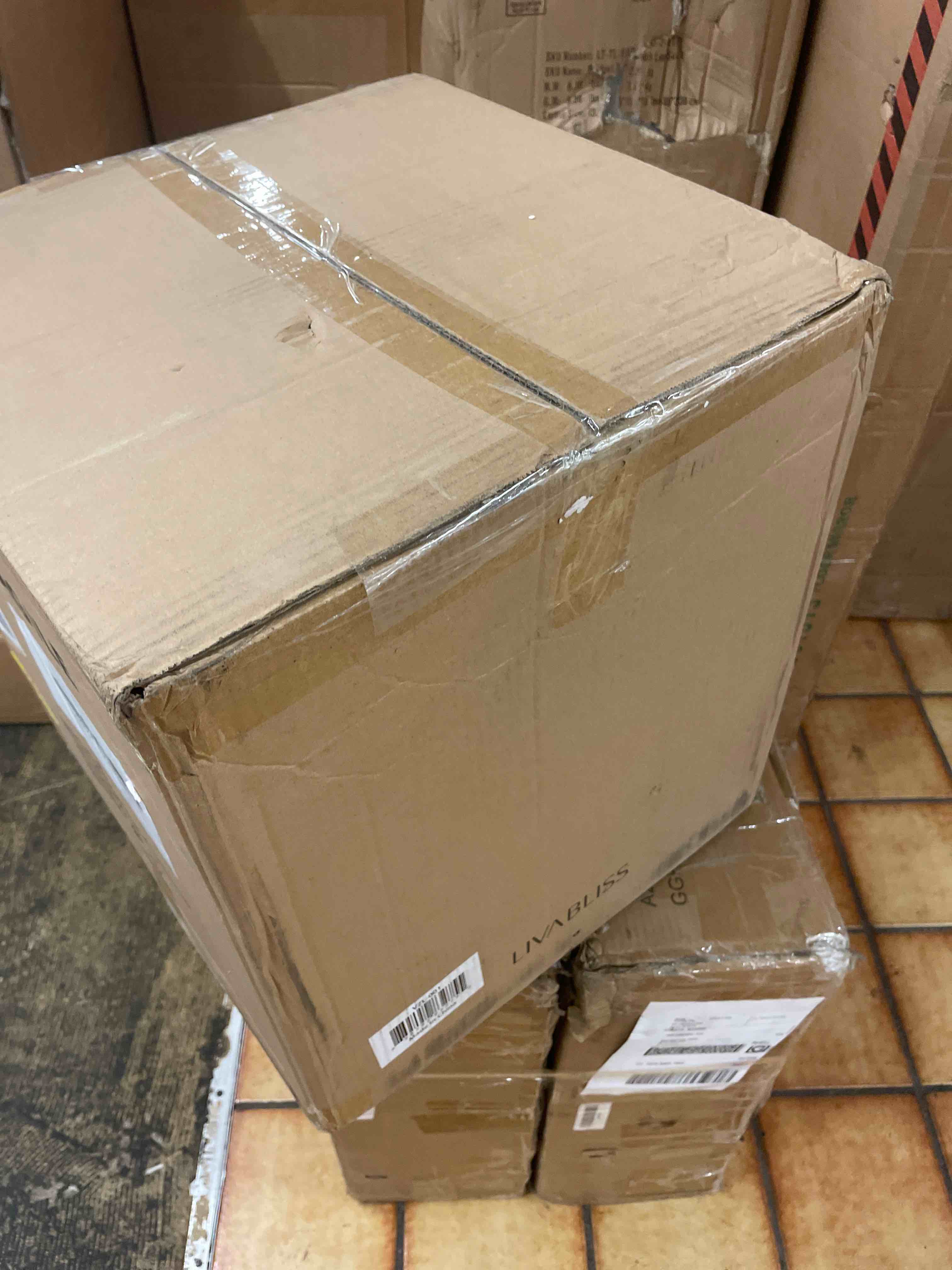 https://s3.amazonaws.com/lotting-images-prod/phillipi/GRA2160564_1759298553549.jpeg