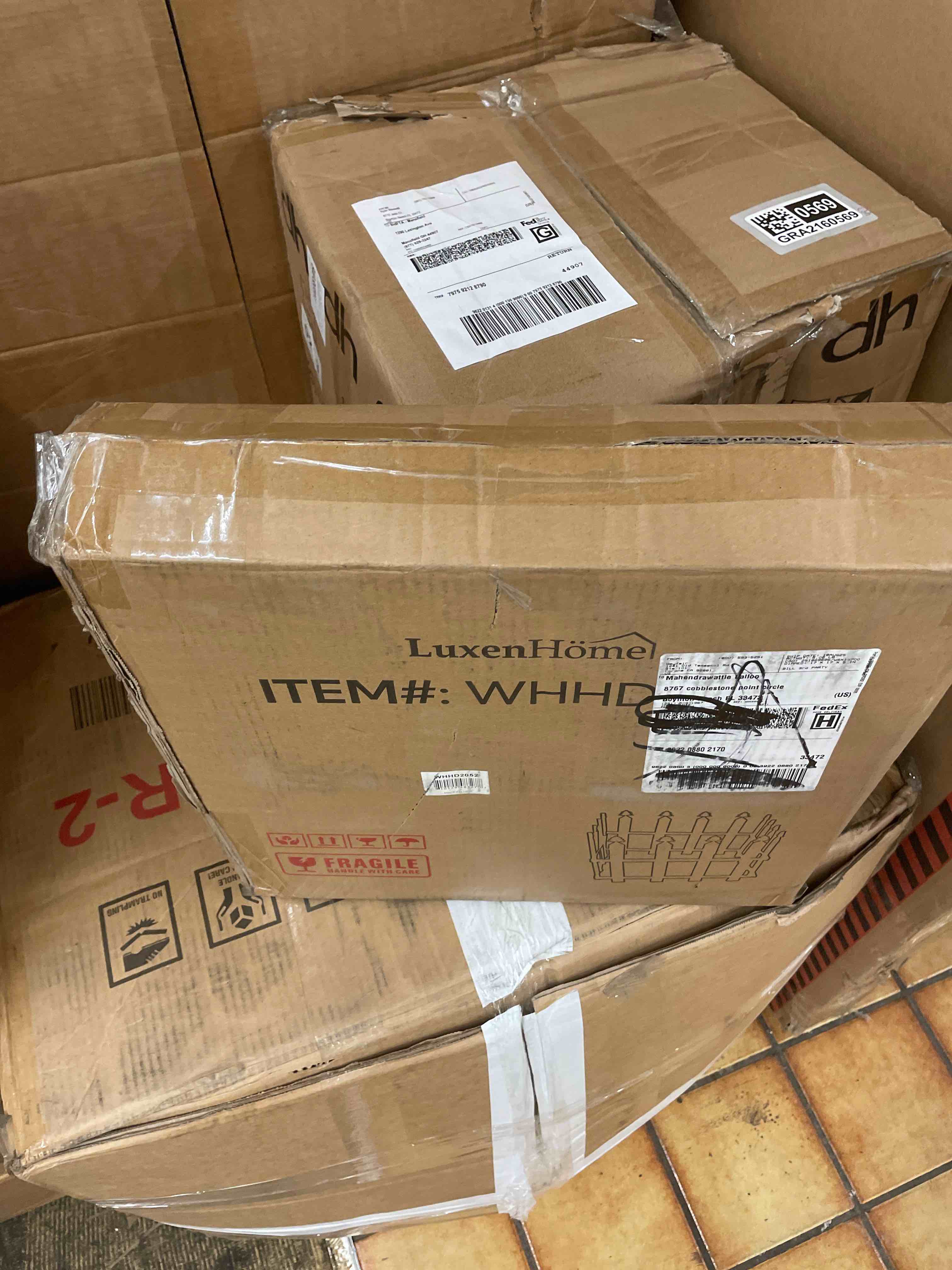 https://s3.amazonaws.com/lotting-images-prod/phillipi/GRA2160568_1759297420536.jpeg