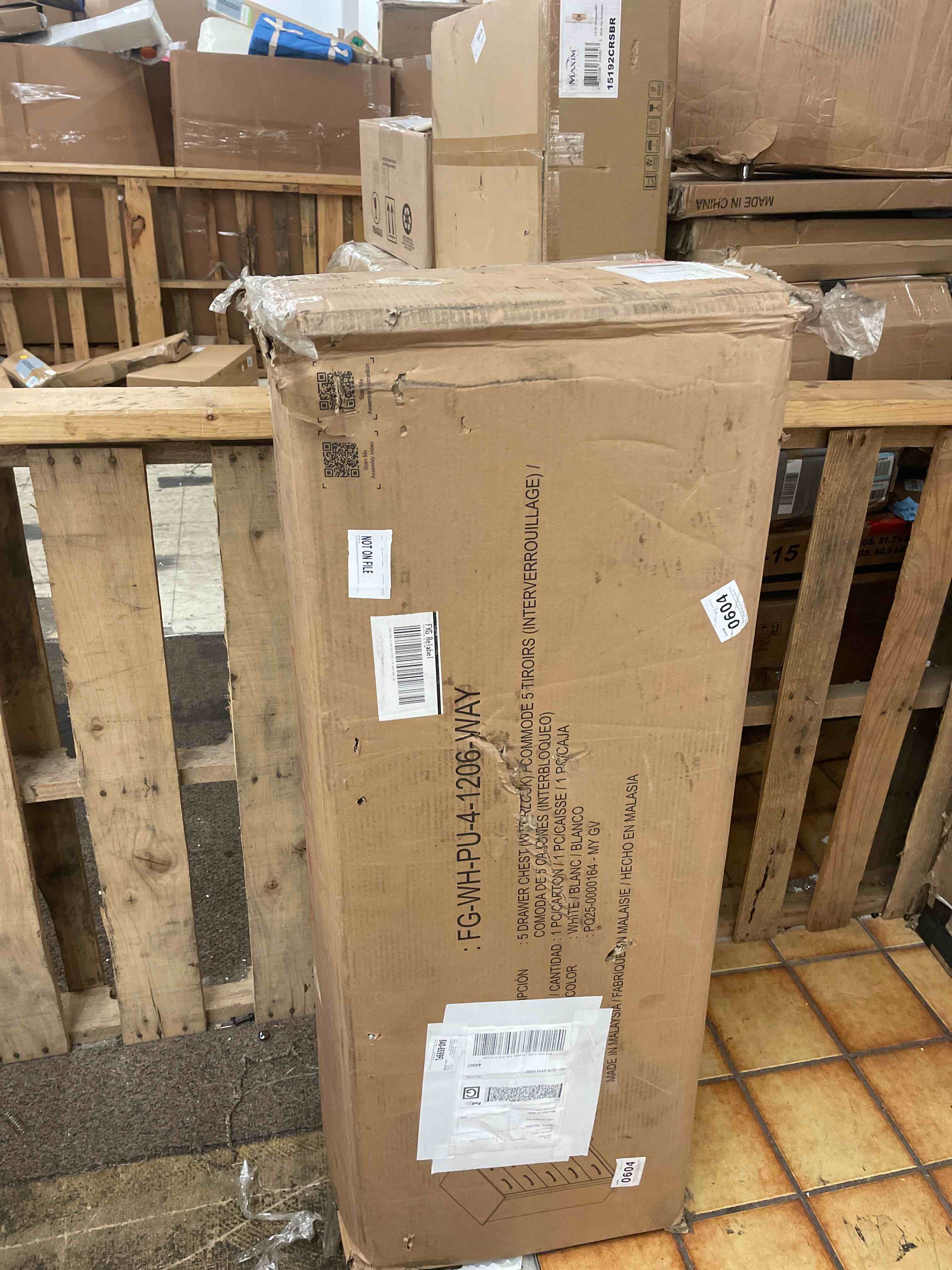 https://s3.amazonaws.com/lotting-images-prod/phillipi/GRA2160578_1759284730678.jpeg