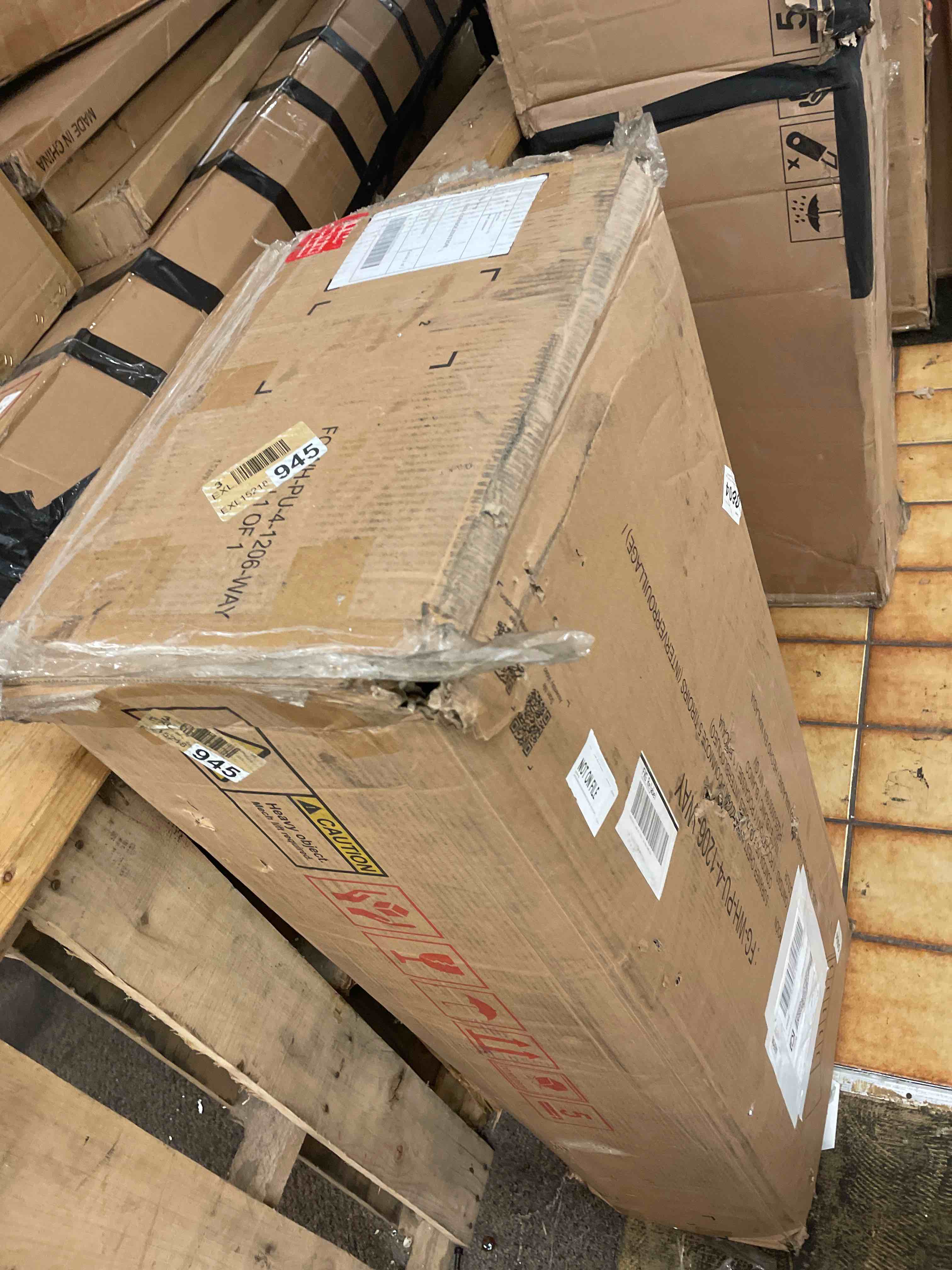 https://s3.amazonaws.com/lotting-images-prod/phillipi/GRA2160578_1759284732718.jpeg