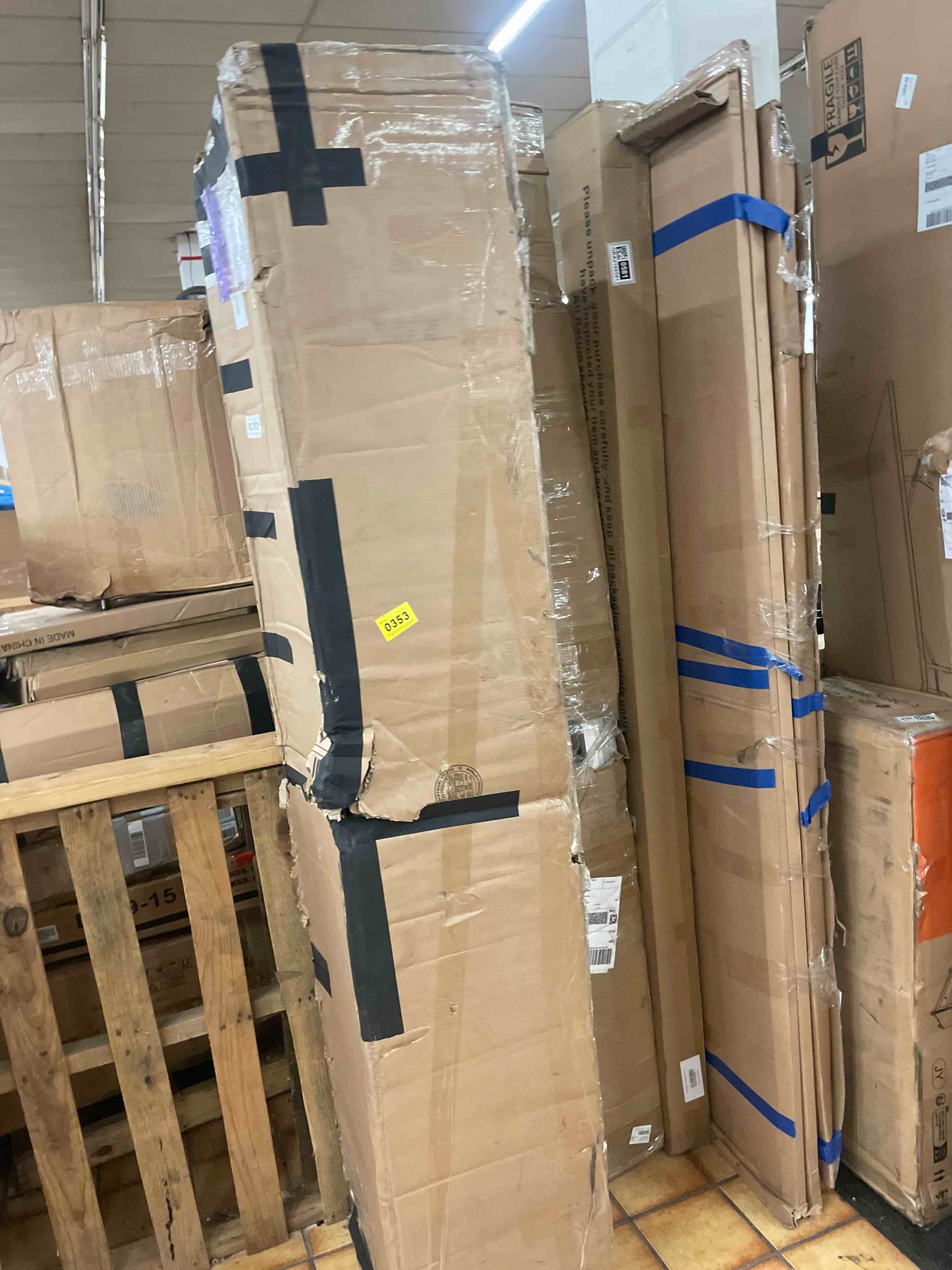 https://s3.amazonaws.com/lotting-images-prod/phillipi/GRA2160579_1759284540622.jpeg
