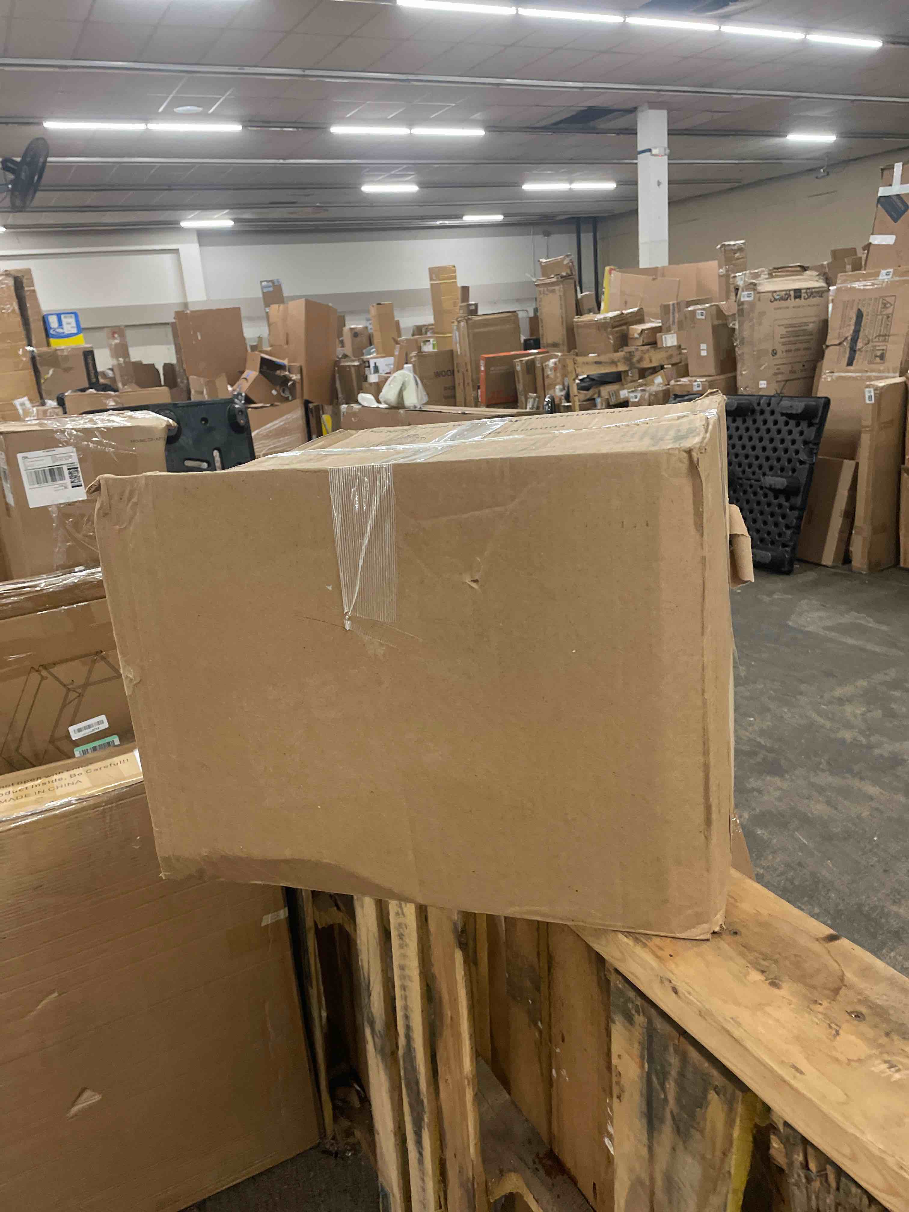 https://s3.amazonaws.com/lotting-images-prod/phillipi/GRA2160732_1760081456682.jpeg