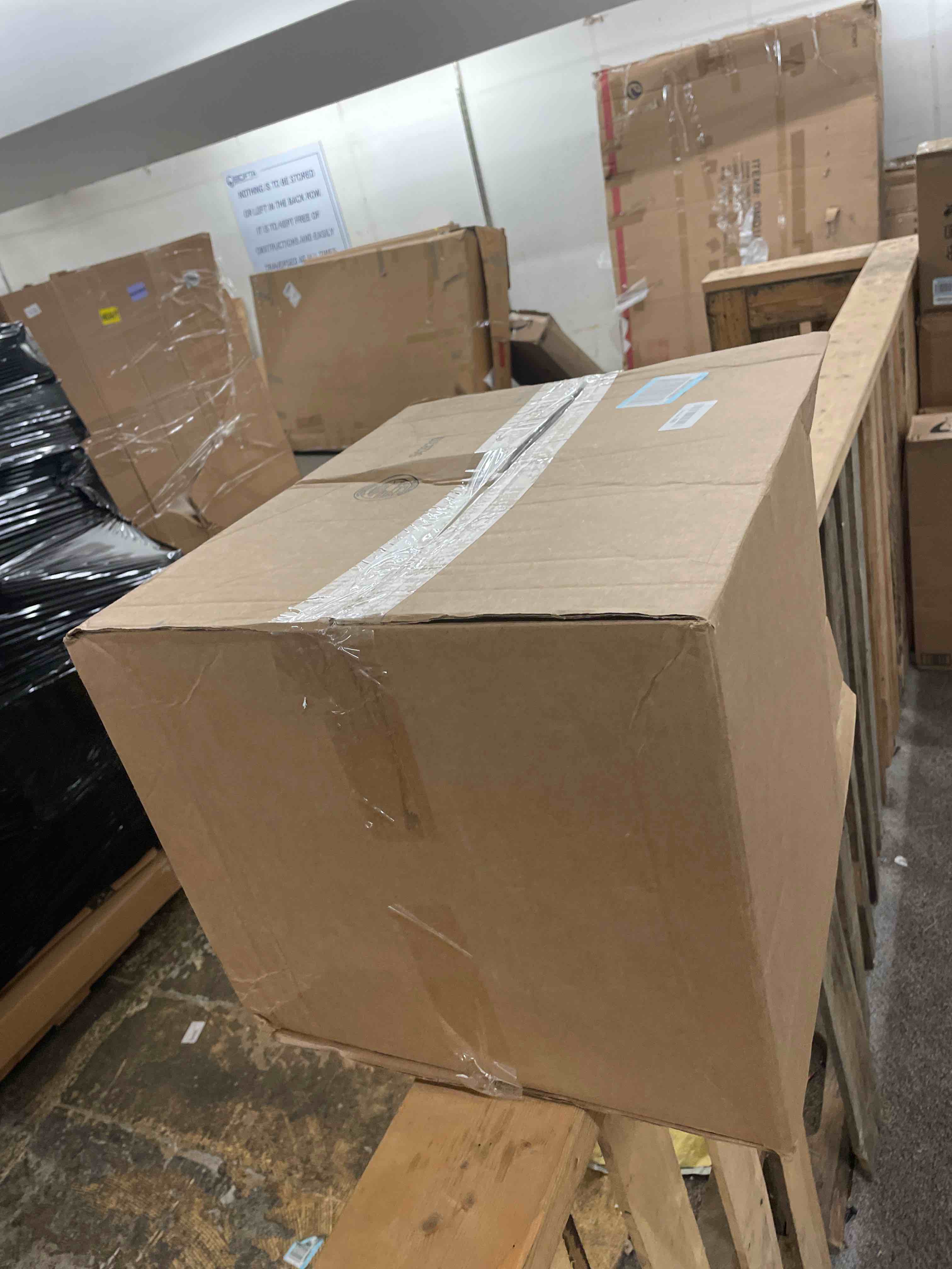 https://s3.amazonaws.com/lotting-images-prod/phillipi/GRA2160870_1761001806385.jpeg