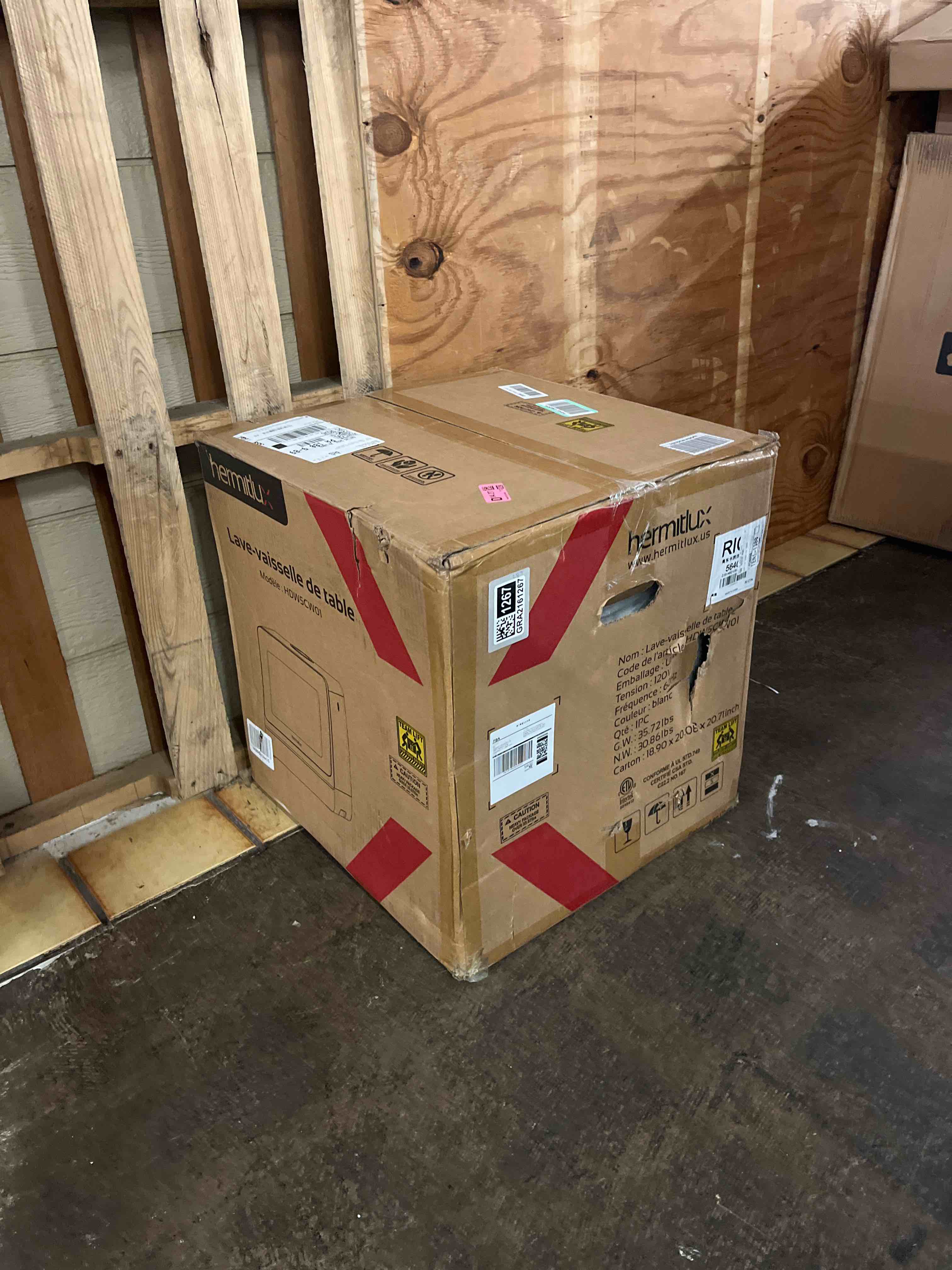 https://s3.amazonaws.com/lotting-images-prod/phillipi/GRA2161267_1756139116291.jpeg