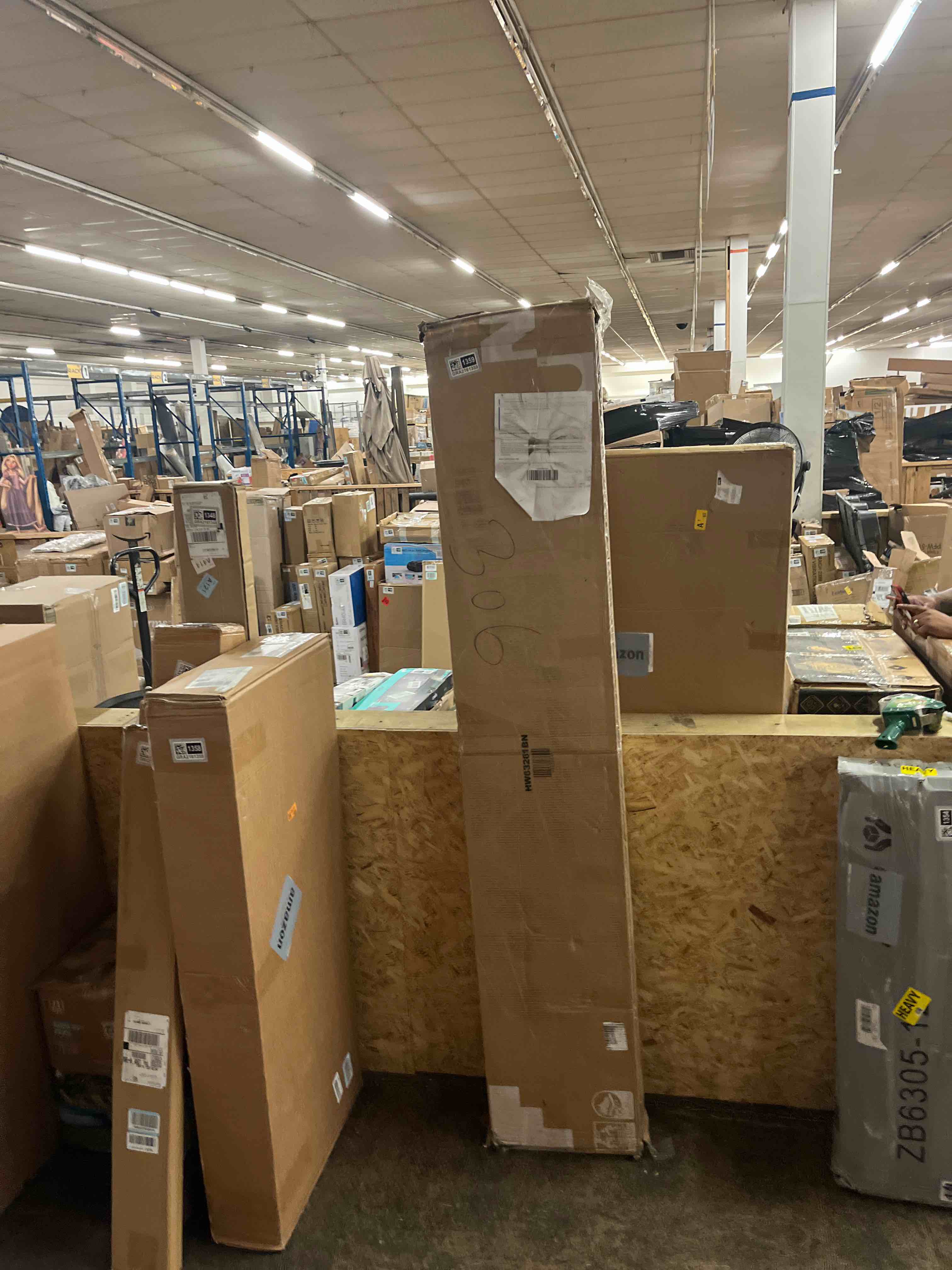 https://s3.amazonaws.com/lotting-images-prod/phillipi/GRA2161359_1756168524374.jpeg