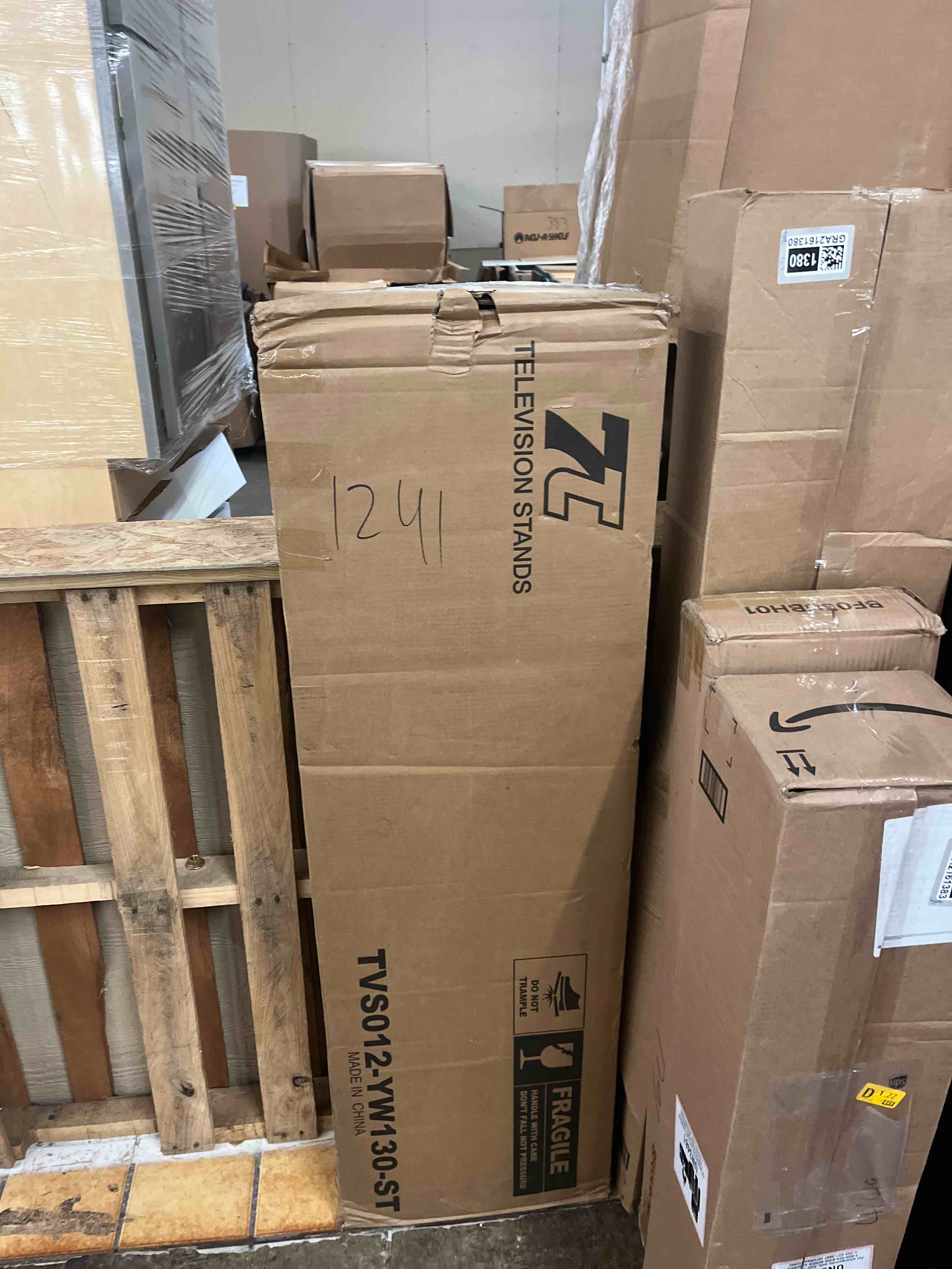 https://s3.amazonaws.com/lotting-images-prod/phillipi/GRA2161384_1756314931458.jpeg