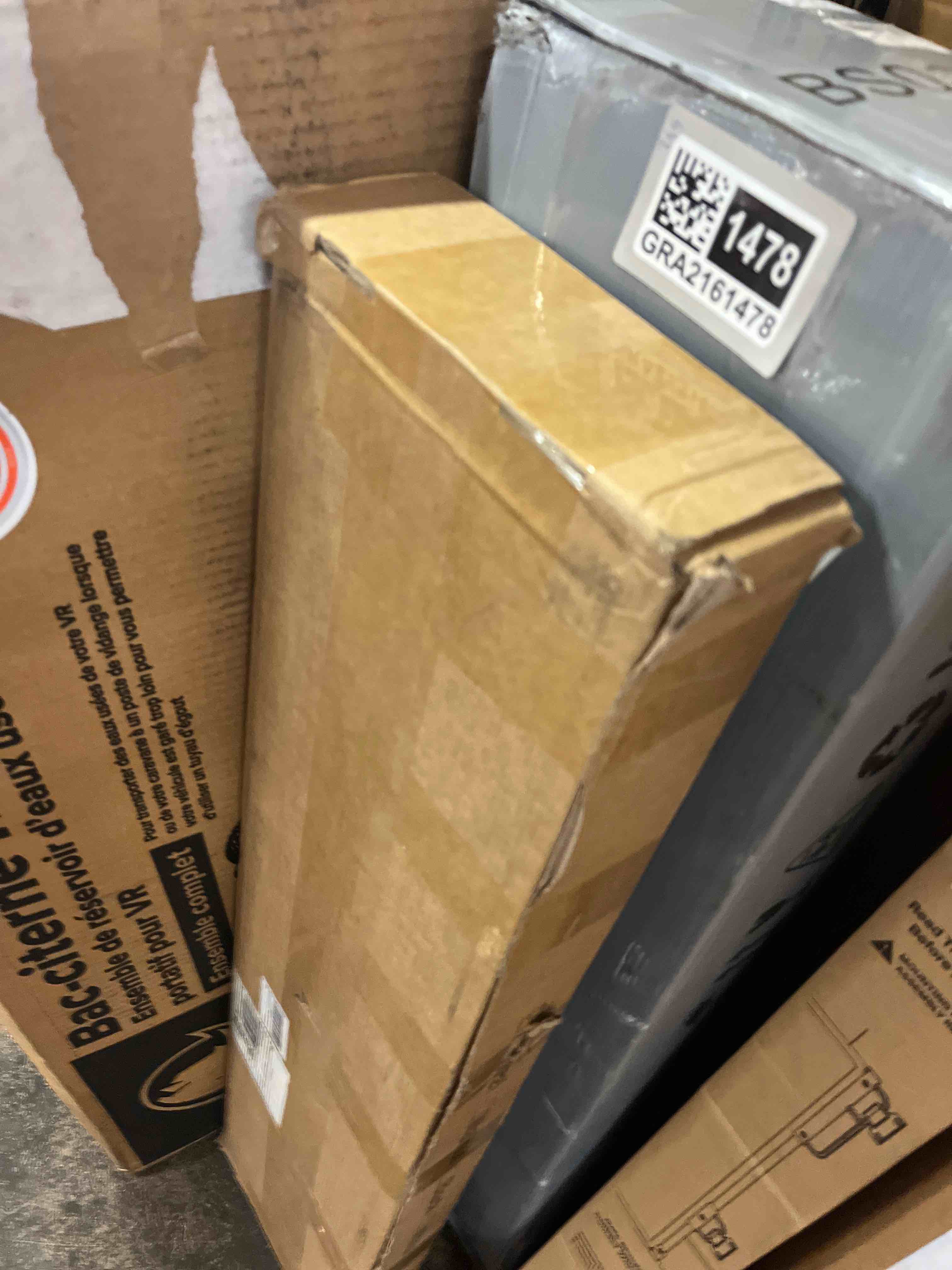 https://s3.amazonaws.com/lotting-images-prod/phillipi/GRA2161484_1756164506574.jpeg