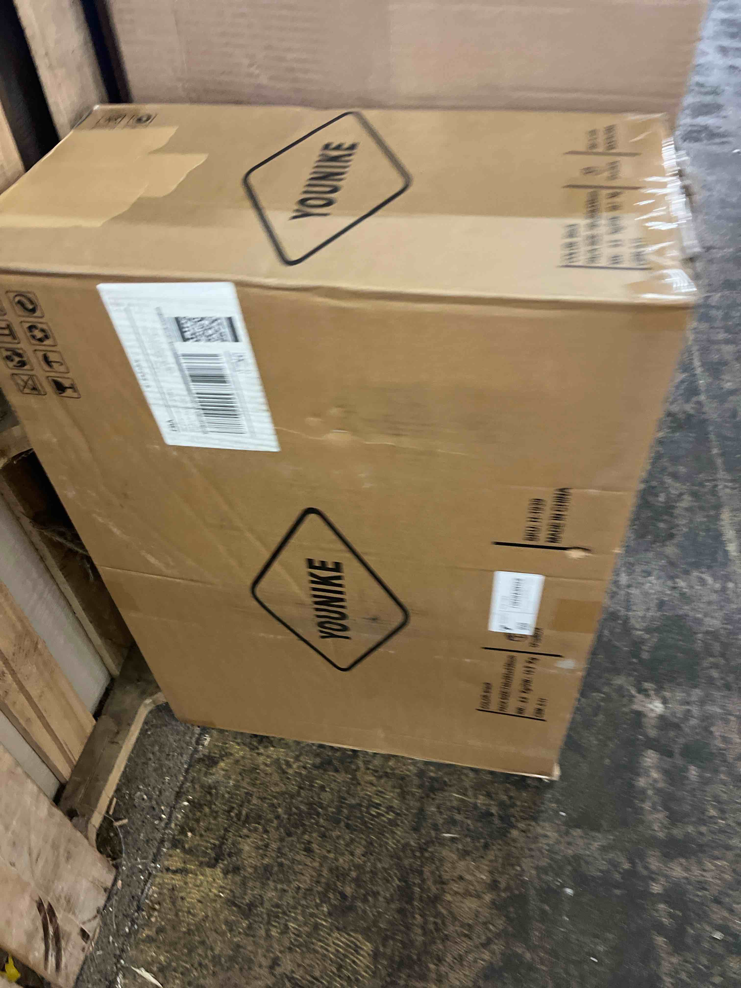 https://s3.amazonaws.com/lotting-images-prod/phillipi/GRA2161493_1756162281452.jpeg