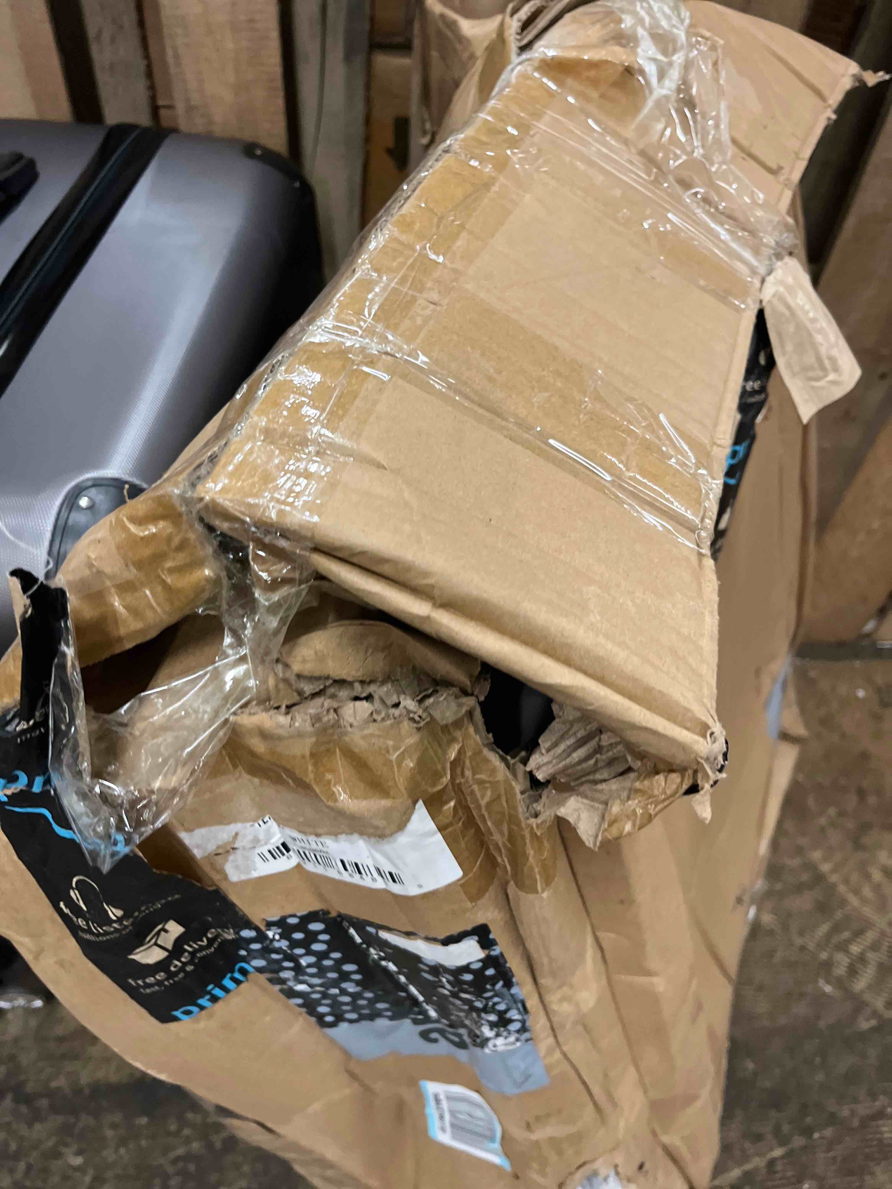https://s3.amazonaws.com/lotting-images-prod/phillipi/GRA2161753_1756340568337.jpeg