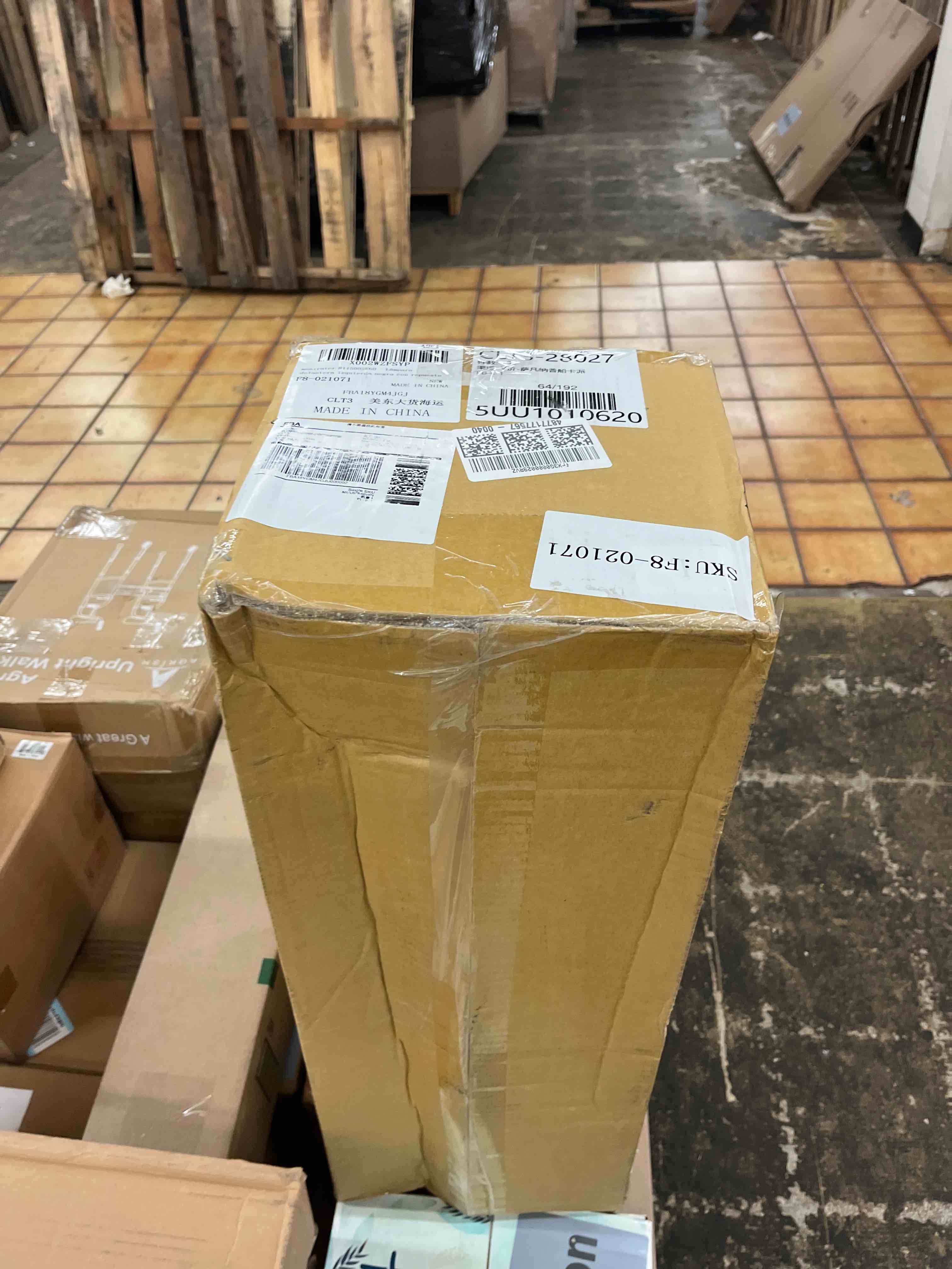 https://s3.amazonaws.com/lotting-images-prod/phillipi/GRA2162265_1758122532405.jpeg