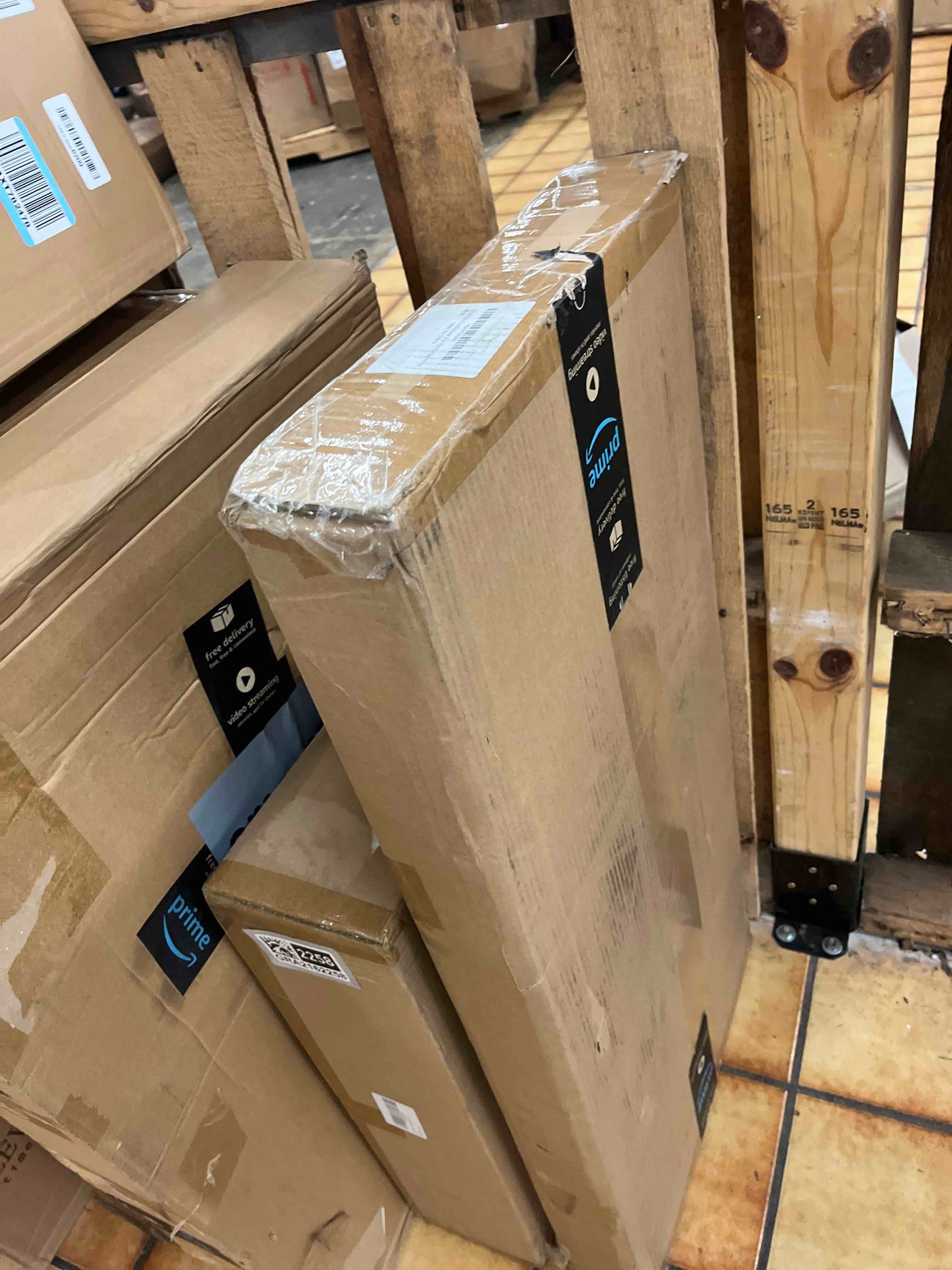 https://s3.amazonaws.com/lotting-images-prod/phillipi/GRA2162337_1758123778302.jpeg
