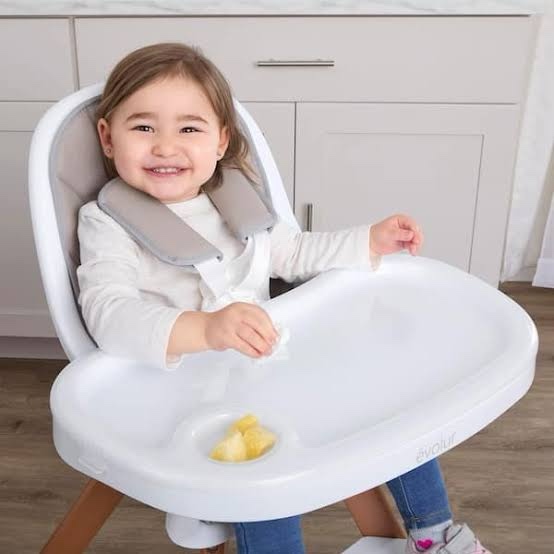 Evolur Zoodle 2 in 1 Baby High Chair in Light Grey, Easy to Clean, Adjustable and Removable Tray, Compact and Portable Convertible High Chair for Babies and Toddlers