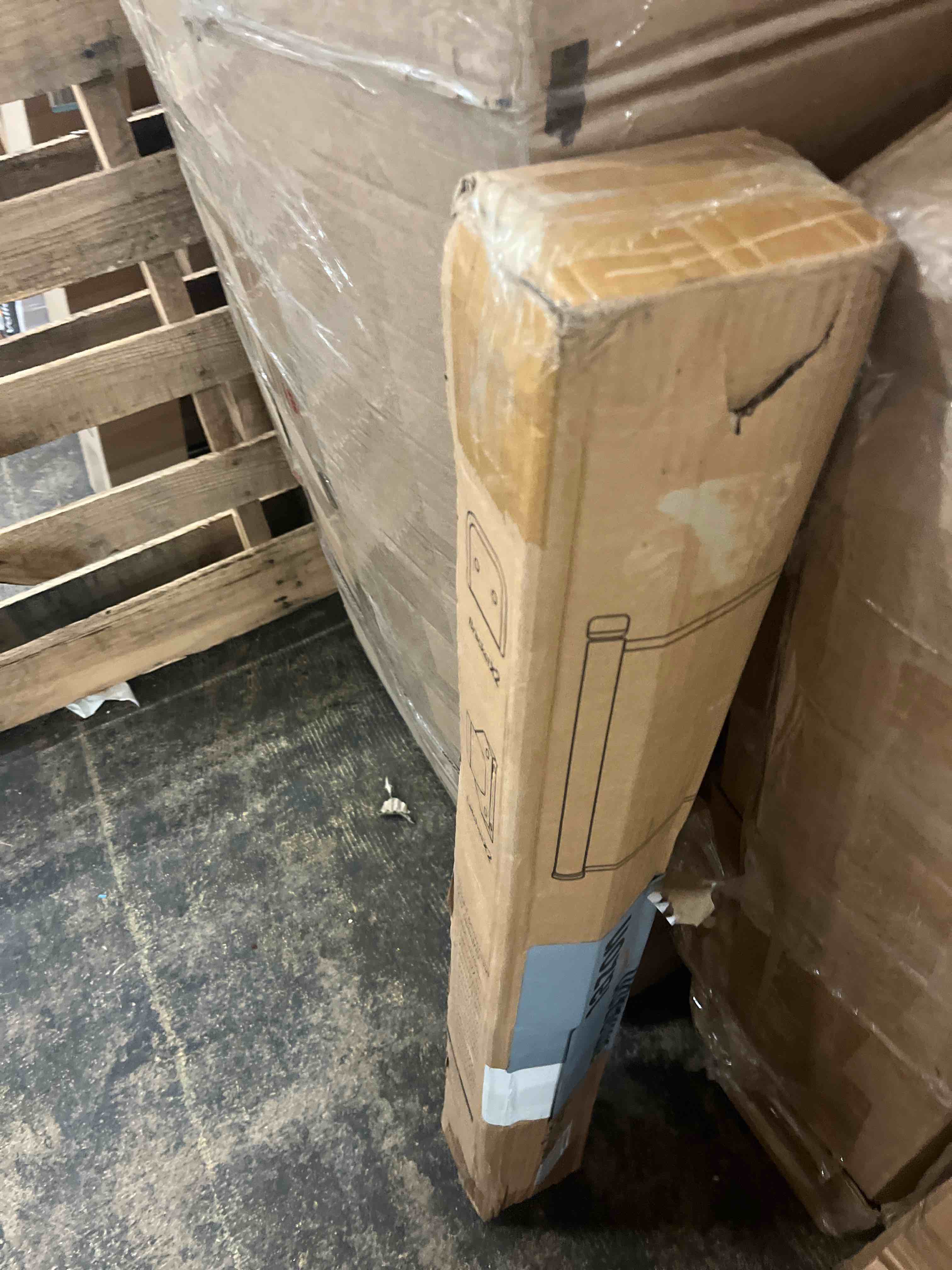 https://s3.amazonaws.com/lotting-images-prod/phillipi/GRA2162864_1758837993113.jpeg