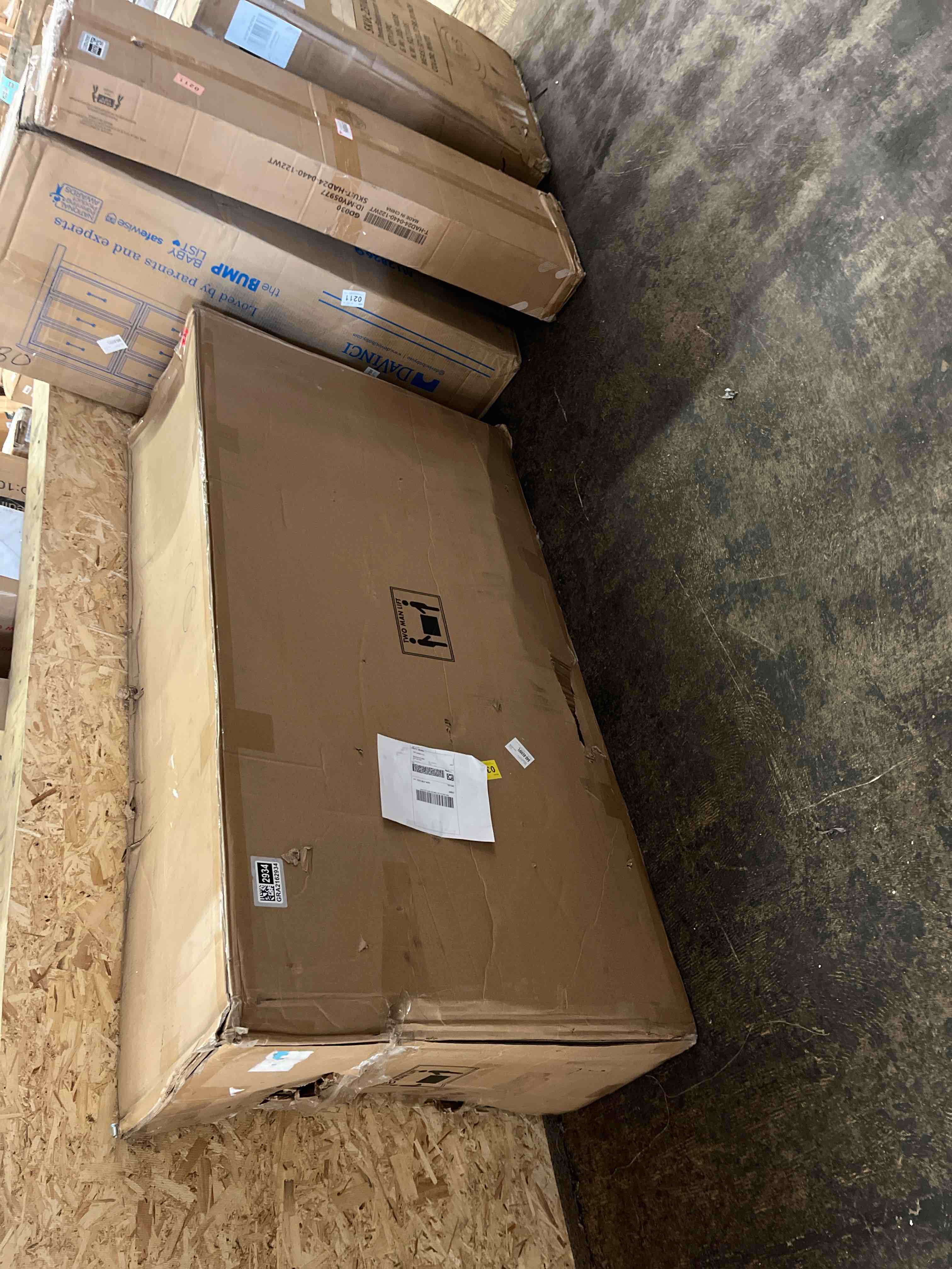 https://s3.amazonaws.com/lotting-images-prod/phillipi/GRA2162934_1758901159885.jpeg
