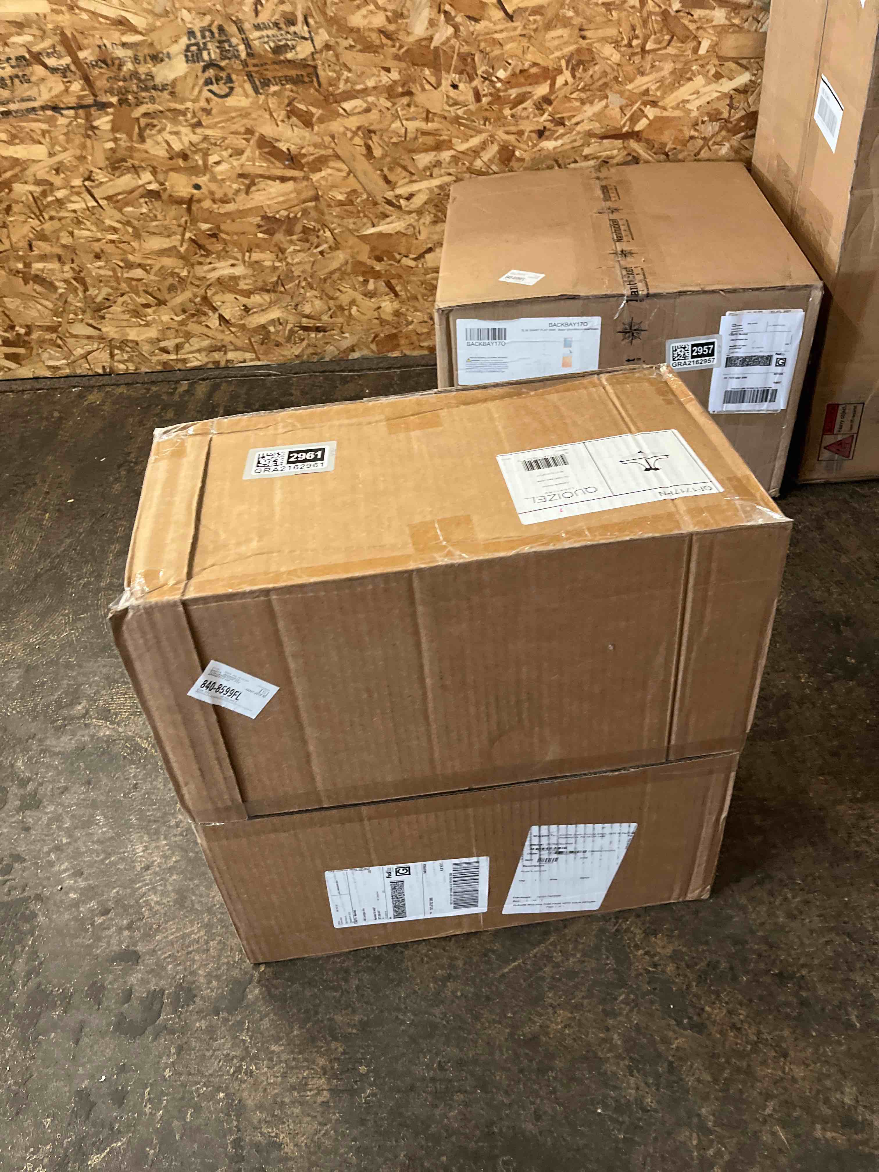 https://s3.amazonaws.com/lotting-images-prod/phillipi/GRA2162961_1758908883792.jpeg