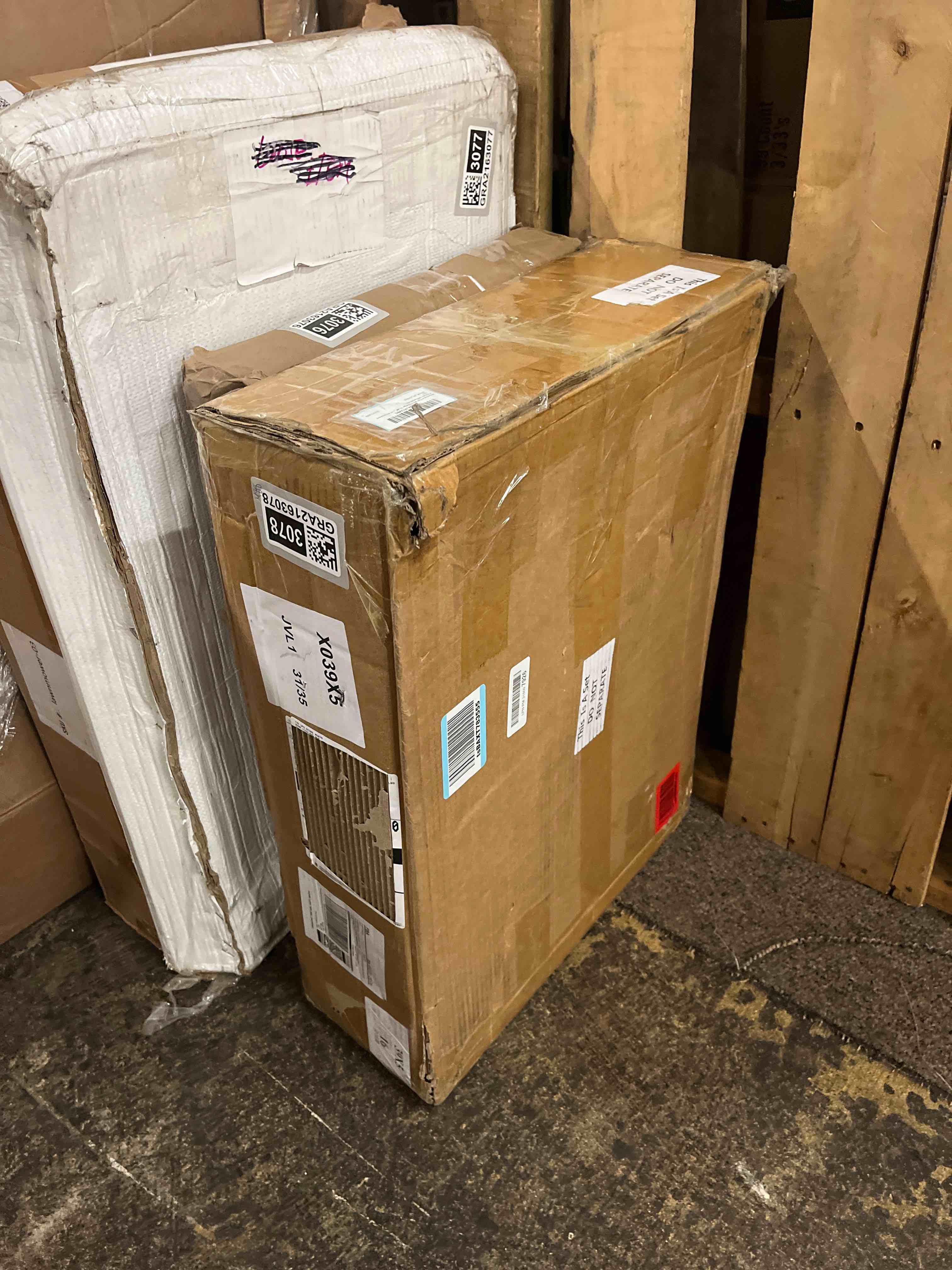 https://s3.amazonaws.com/lotting-images-prod/phillipi/GRA2163078_1759247544456.jpeg