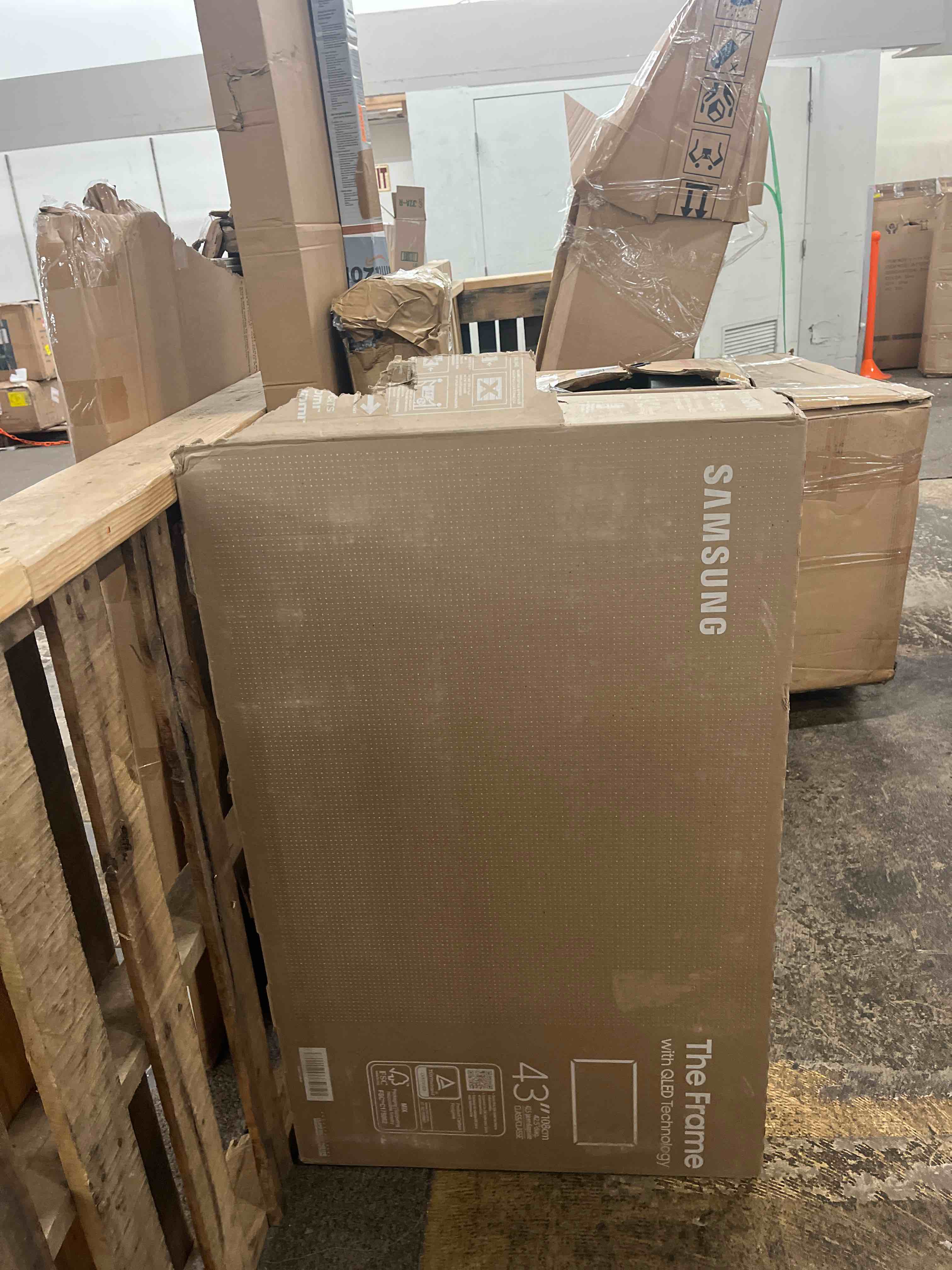 https://s3.amazonaws.com/lotting-images-prod/phillipi/GRA2163366_1759401984785.jpeg