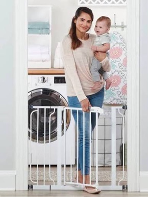 regalo extra wide easy step metal walk through baby gate - white