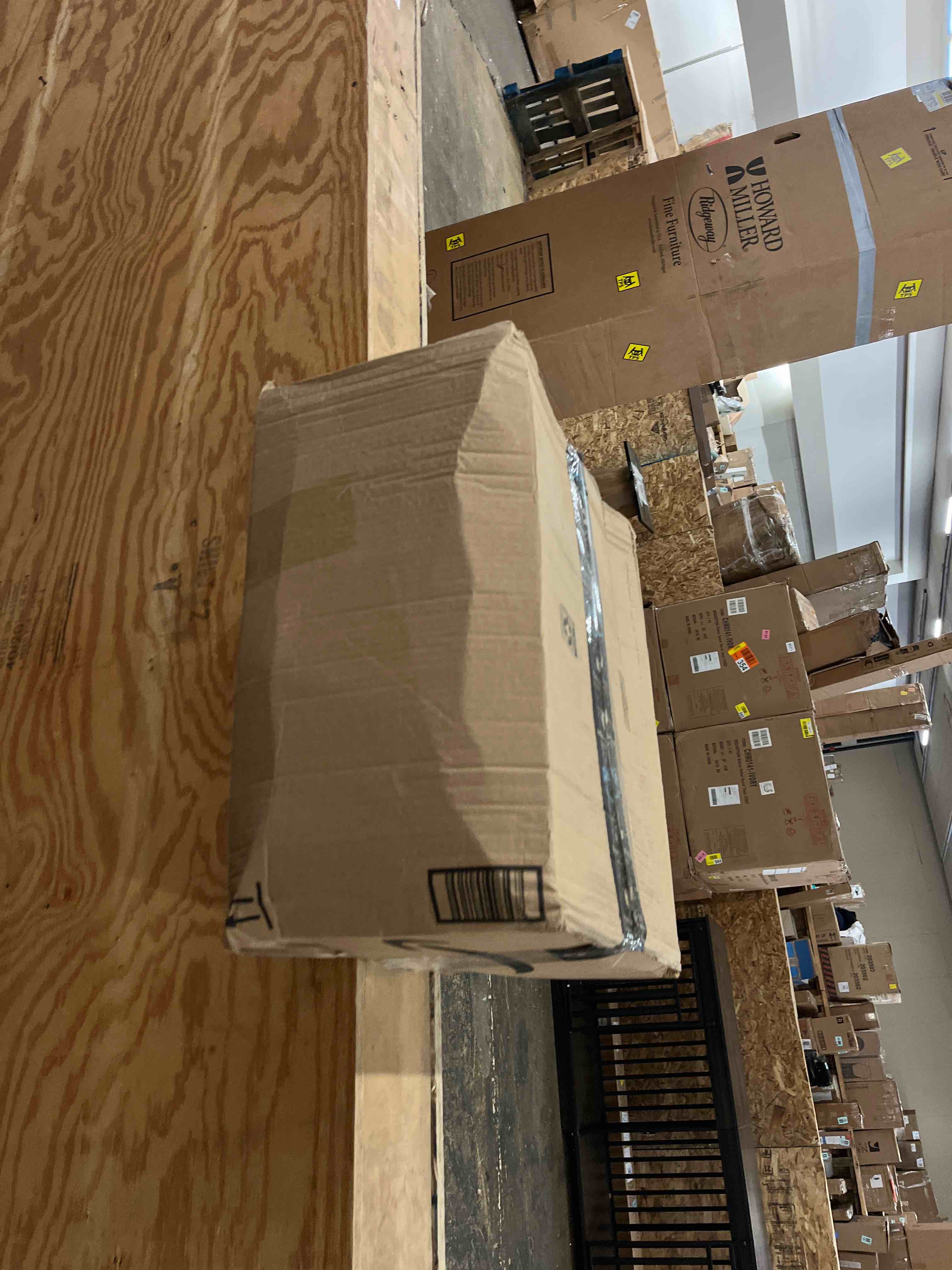 https://s3.amazonaws.com/lotting-images-prod/phillipi/GRA2163493_1759501914155.jpeg