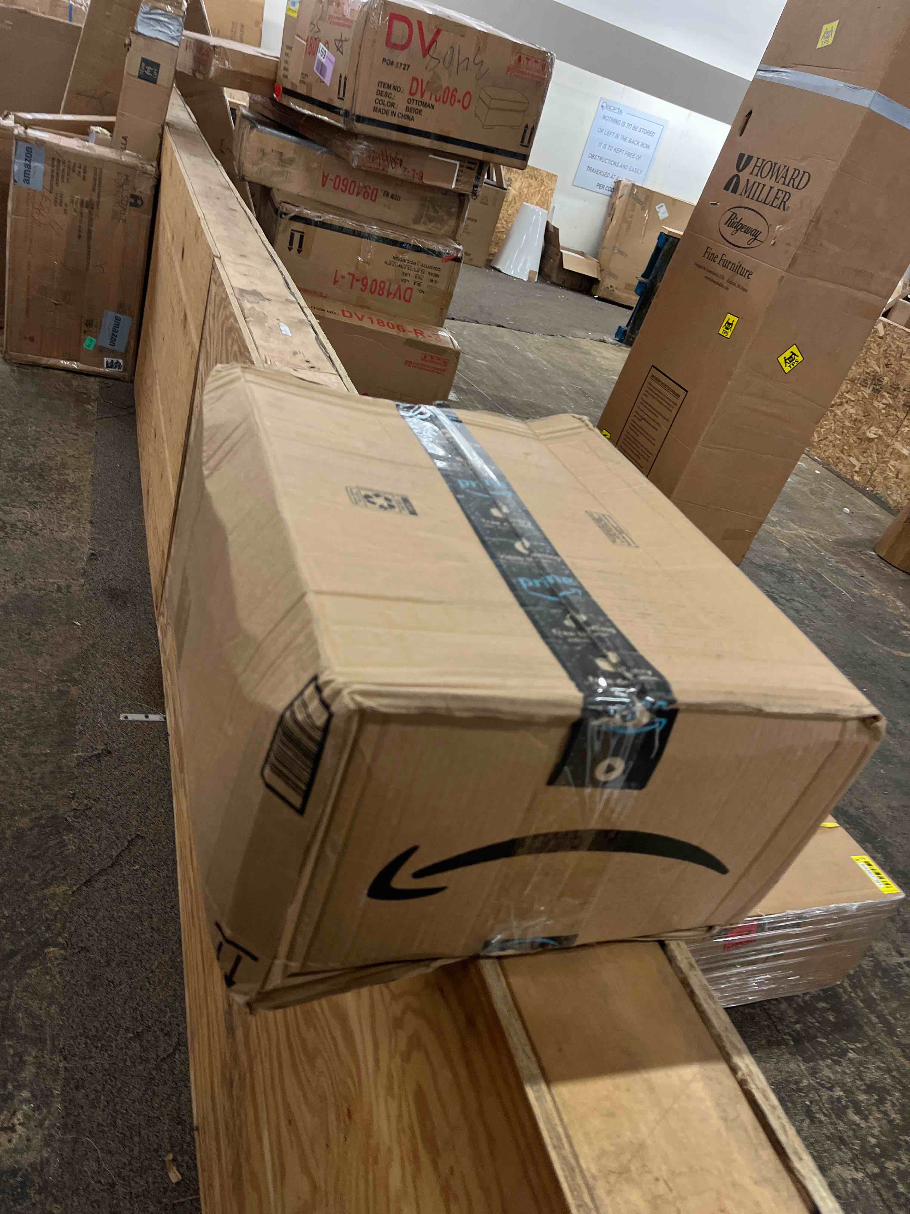 https://s3.amazonaws.com/lotting-images-prod/phillipi/GRA2163493_1759501916127.jpeg