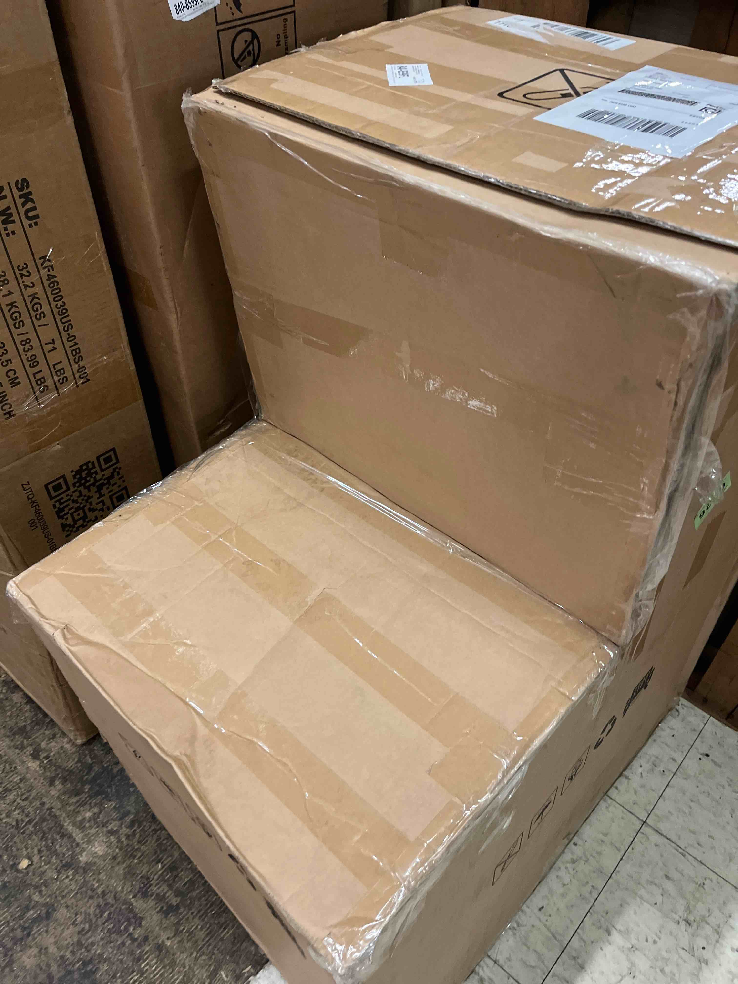 https://s3.amazonaws.com/lotting-images-prod/phillipi/GRA2163589_1759974093515.jpeg