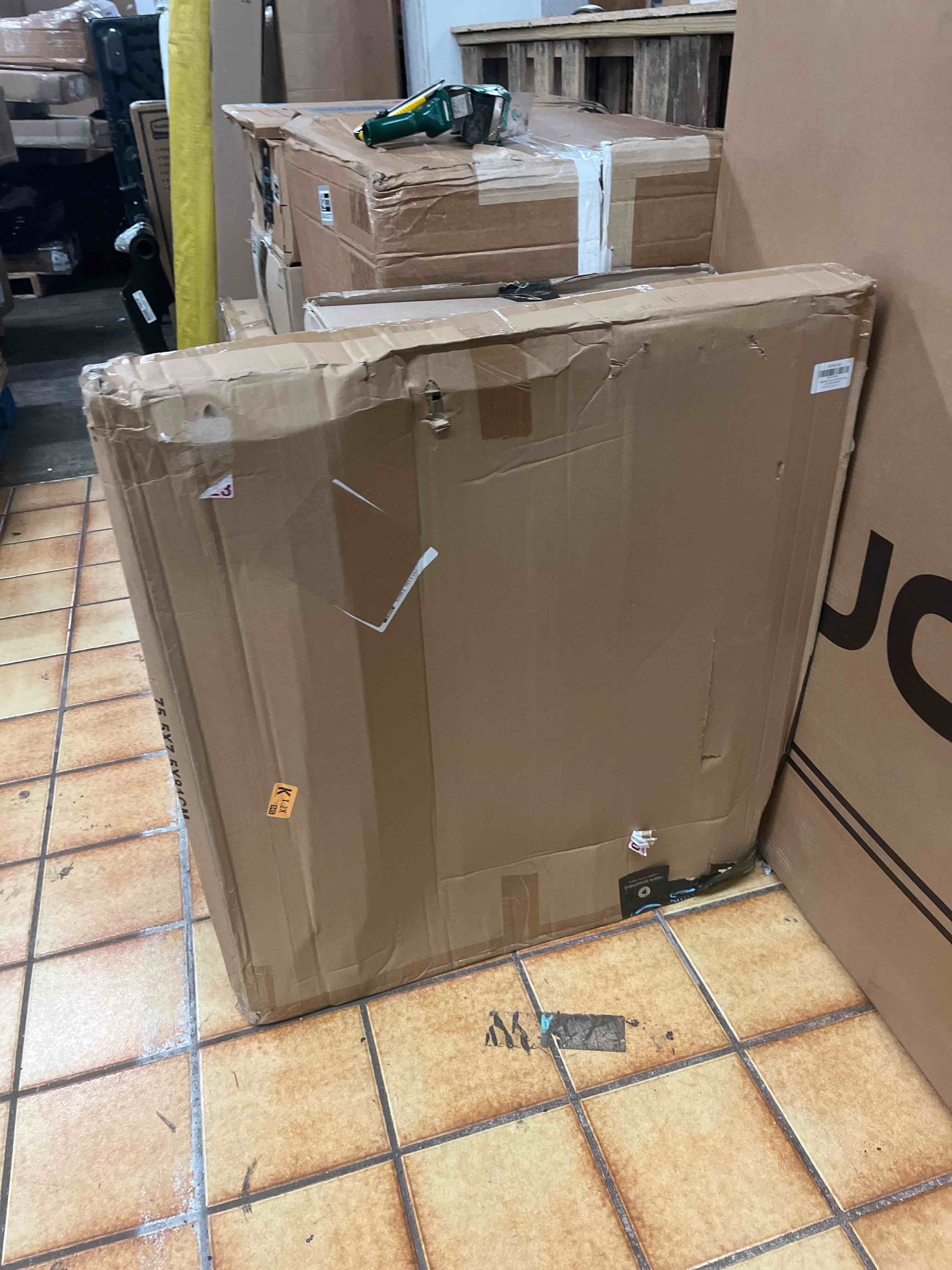 https://s3.amazonaws.com/lotting-images-prod/phillipi/GRA2163761_1760017995401.jpeg