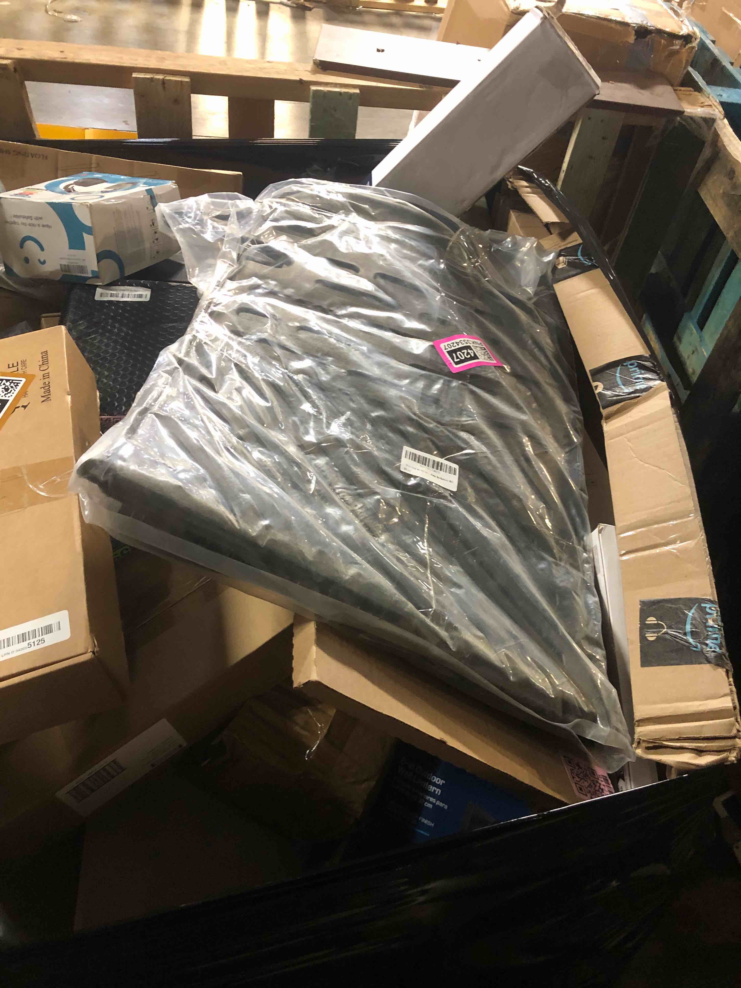 https://s3.amazonaws.com/lotting-images-prod/phillipi/GRA2164738_1756326903815.jpeg