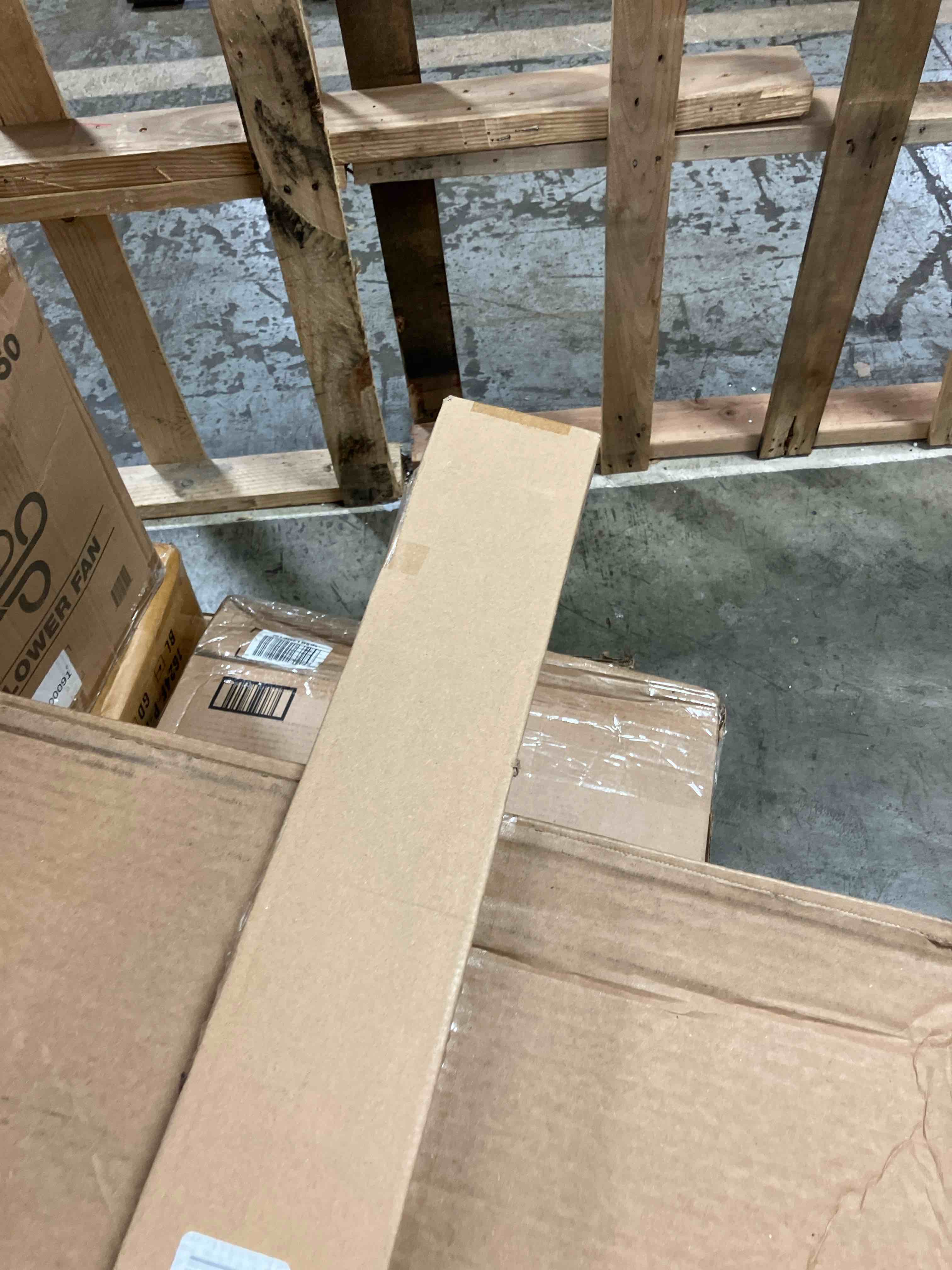 https://s3.amazonaws.com/lotting-images-prod/phillipi/GRA2164793_1756394005111.jpeg