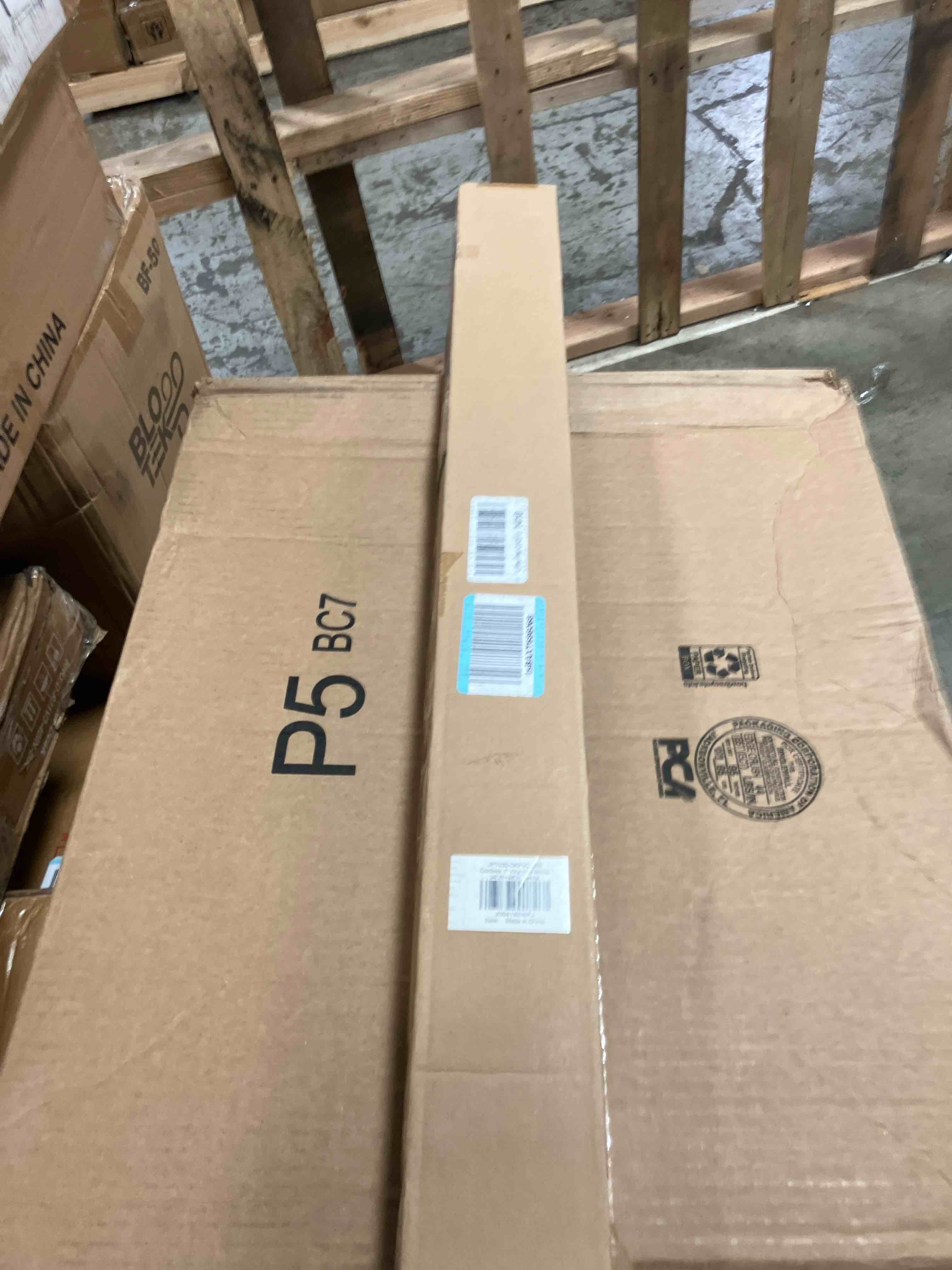 https://s3.amazonaws.com/lotting-images-prod/phillipi/GRA2164793_1756394006819.jpeg