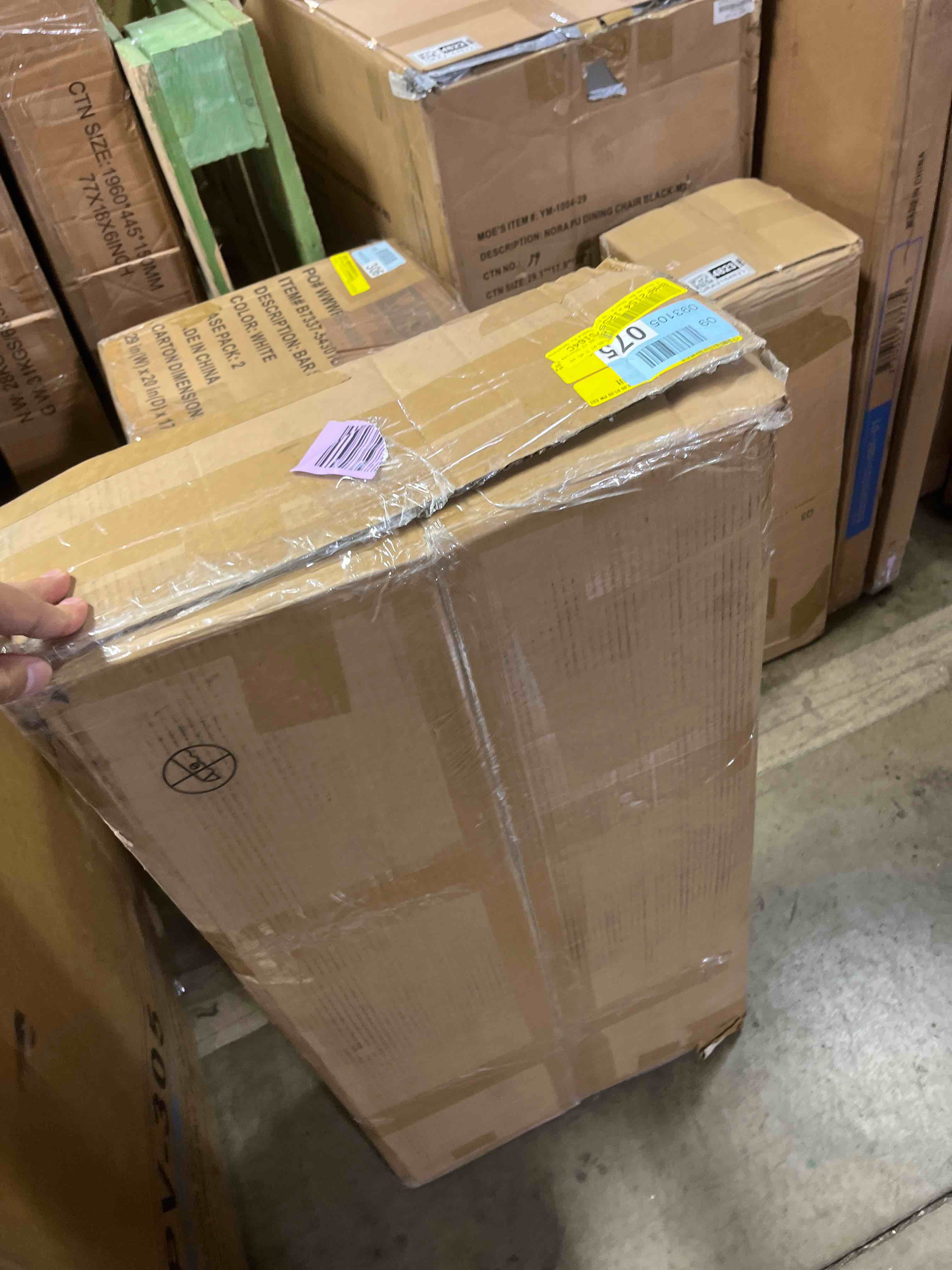 https://s3.amazonaws.com/lotting-images-prod/phillipi/GRA2164828_1757438002317.jpeg