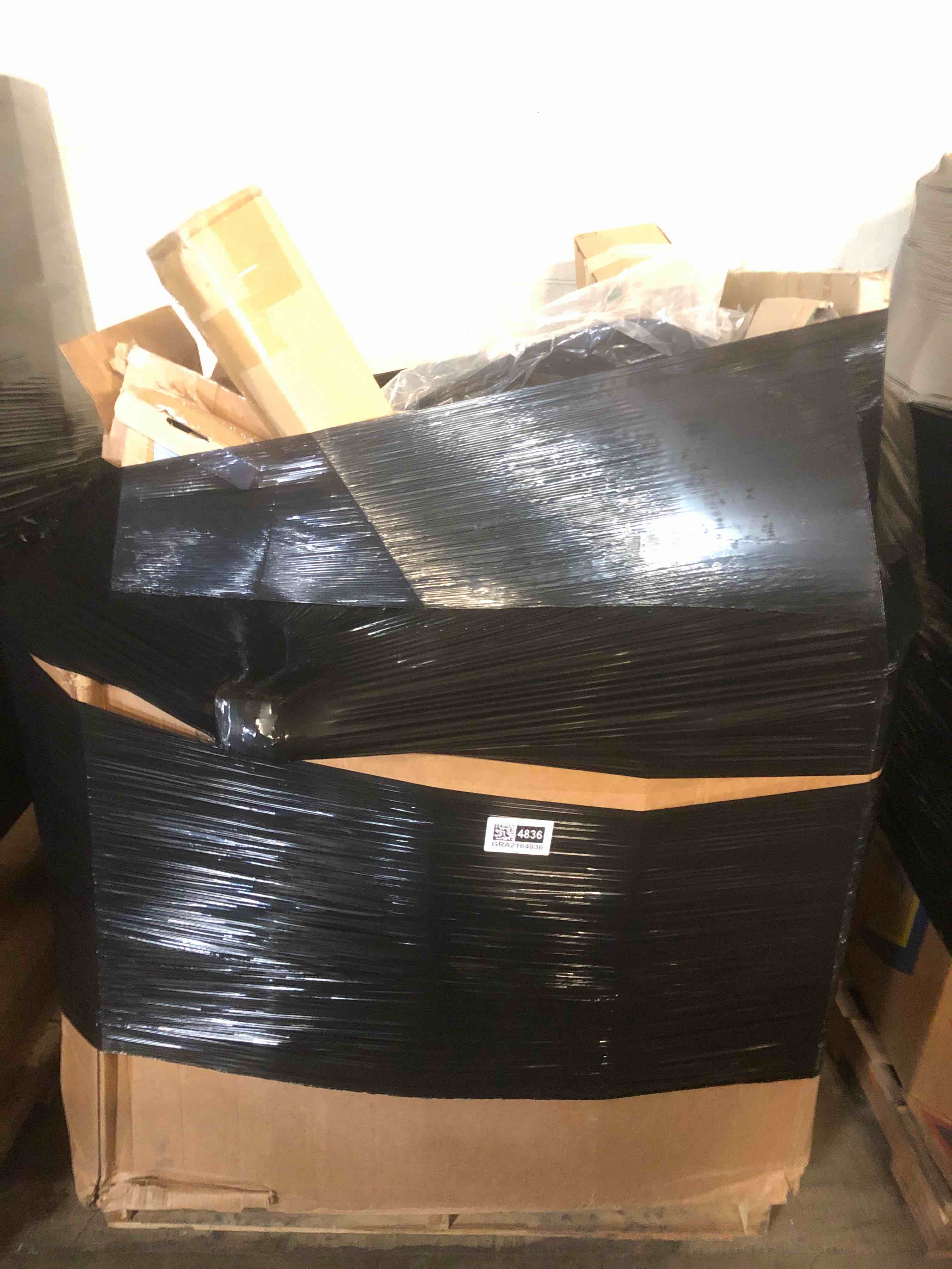 https://s3.amazonaws.com/lotting-images-prod/phillipi/GRA2164836_1757433935252.jpeg