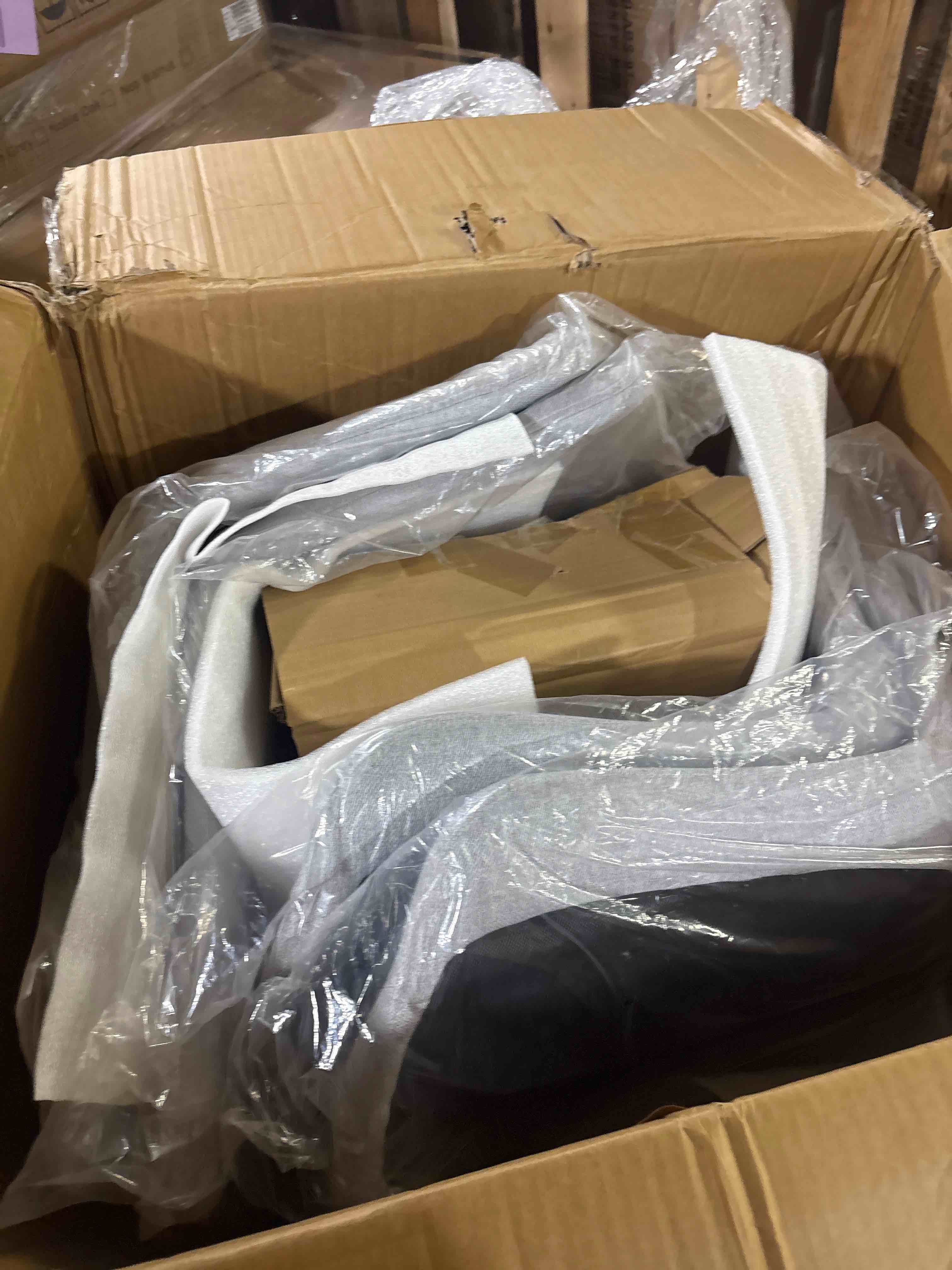 https://s3.amazonaws.com/lotting-images-prod/phillipi/GRA2164839_1757611262017.jpeg
