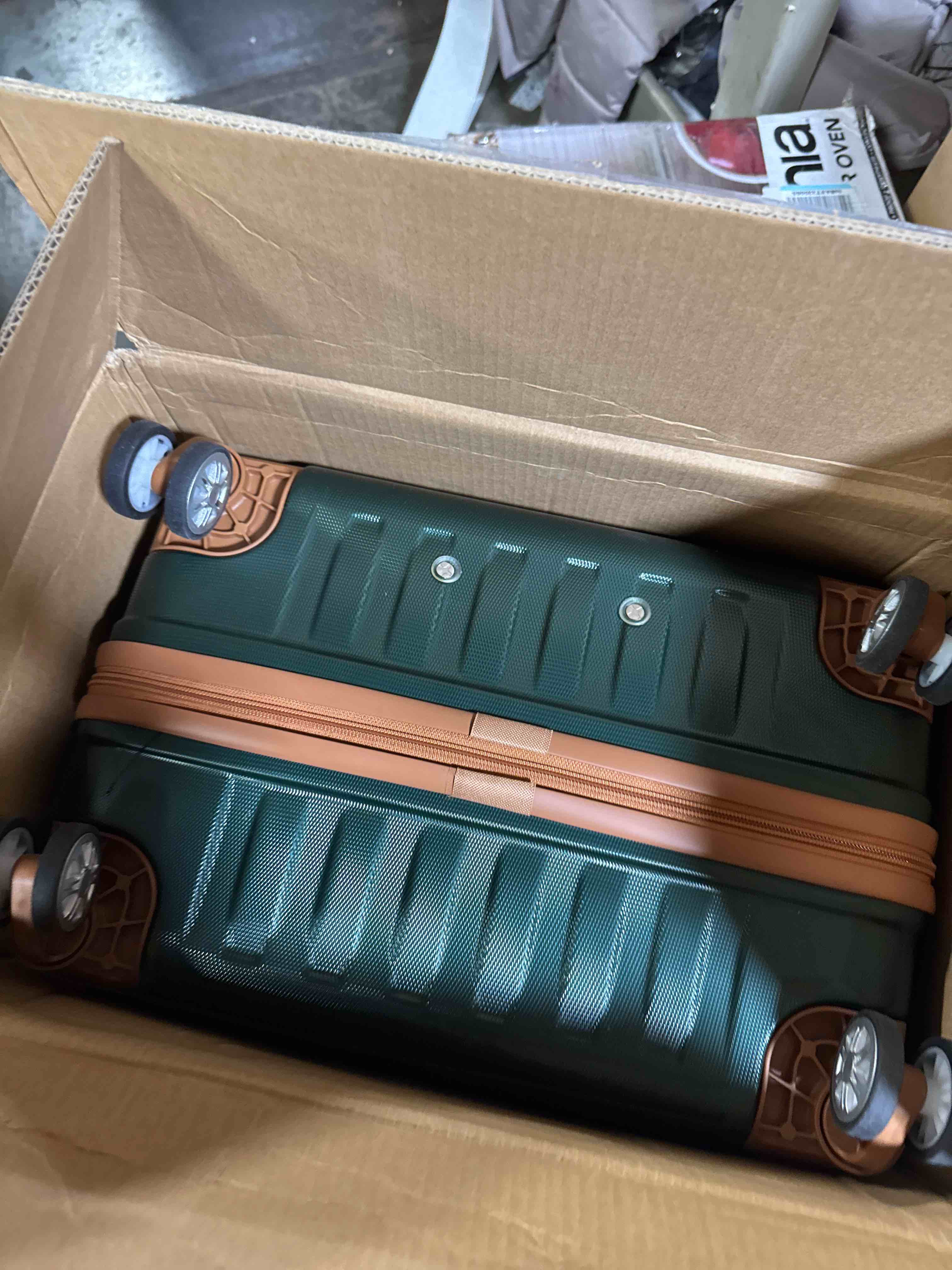 Condition photo showing New/Like New for Melalenia Luggage Sets 4 Piece Hard Shell Carry on Suitcase with Spinner Wheels and TSA Lock, Lightweight Travel Duffel Bag for Women, Men, Green Brown