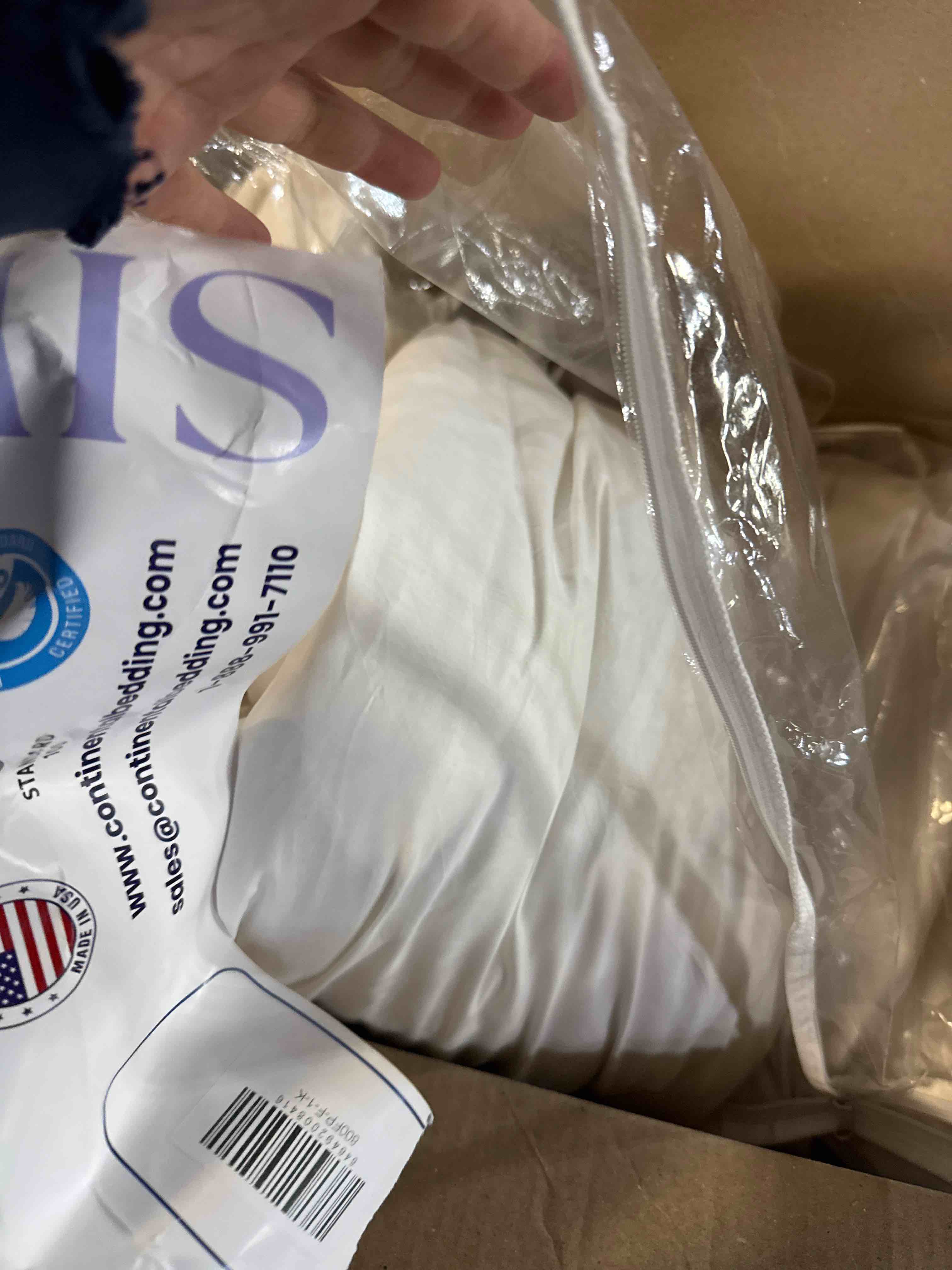 Condition photo showing Good Condition for Continental Bedding Siberian Goose Down Pillow 800 Fill Power White Goose Down 400 Thread Count 100% Cotton Shell Soft Medium Firm Loft Options Handcrafted in USA