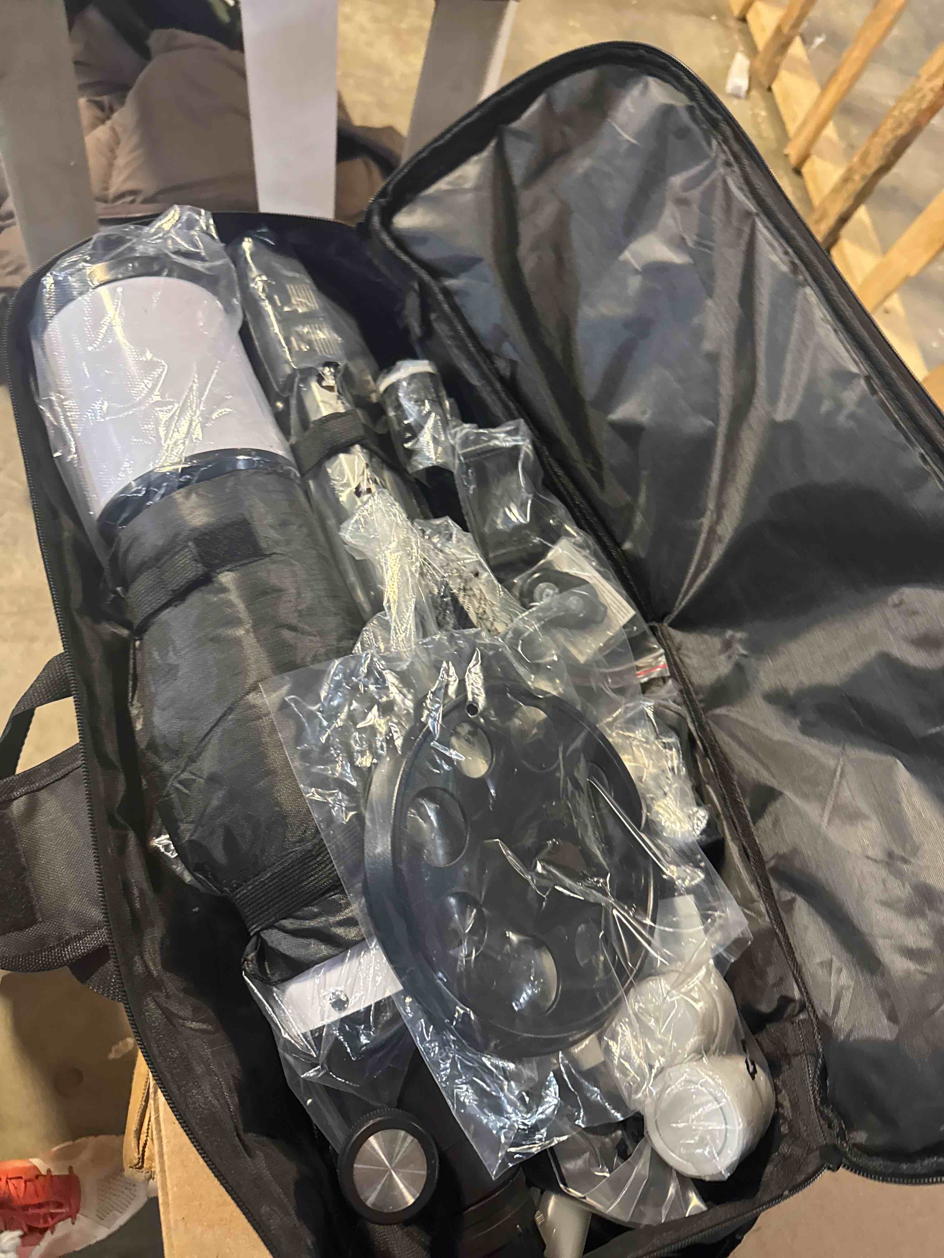 Condition photo showing New/Like New for Telescope 80mm Aperture 600mm - Astronomical Portable Refracting Telescope Fully Multi-coated High Transmission Coatings AZ Mount with Tripod Phone Adapter, Wireless Control, Carrying Bag. Easy Set Up 80600White