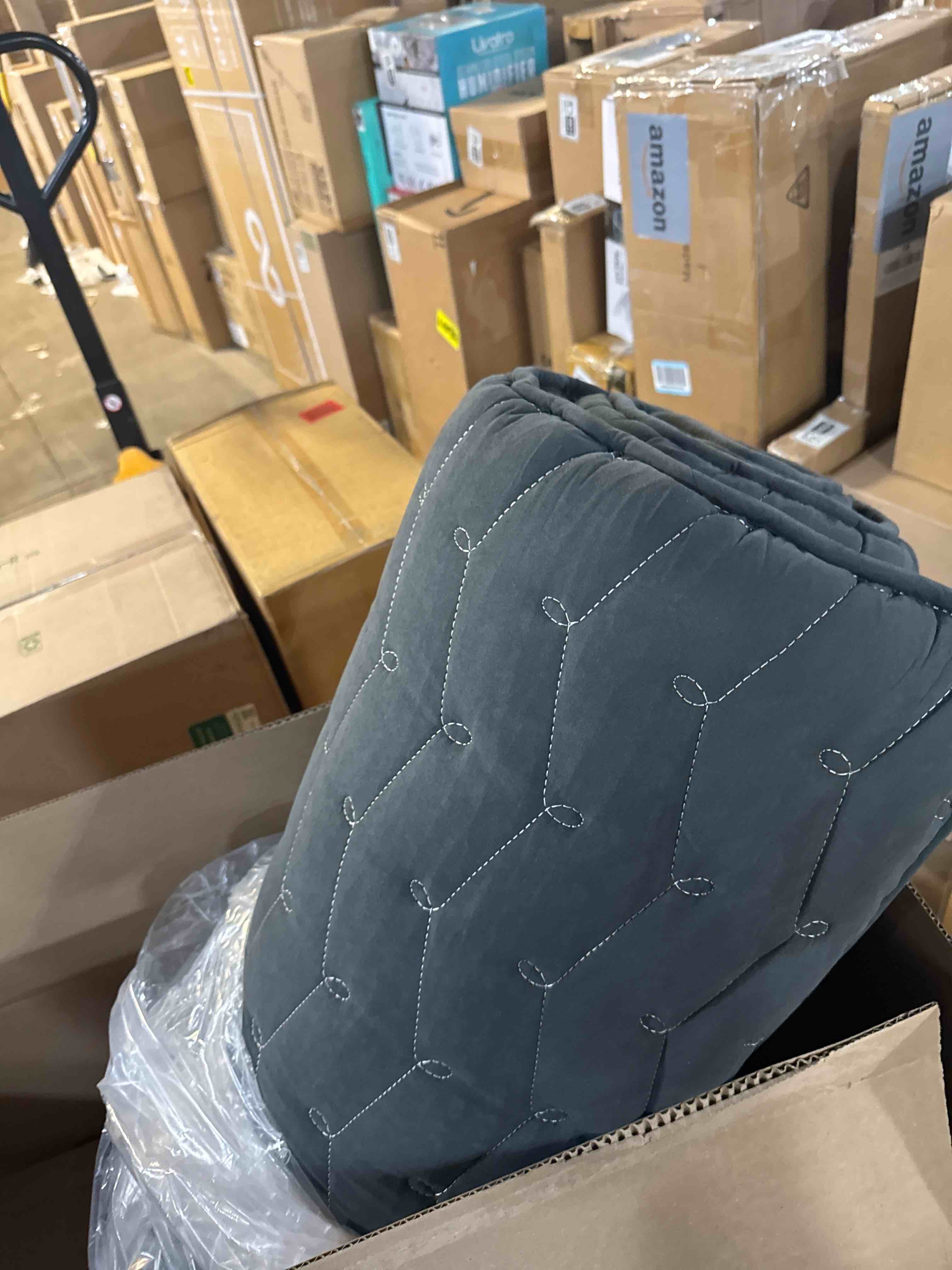 Condition photo showing Good Condition for Mattress,Japanese Futon Mattress,Portable Sleeping Mat,Japanese Futon Floor Mattress,Upgraded Thick Sleeping Mat,Guest Bed,Camping Mattress