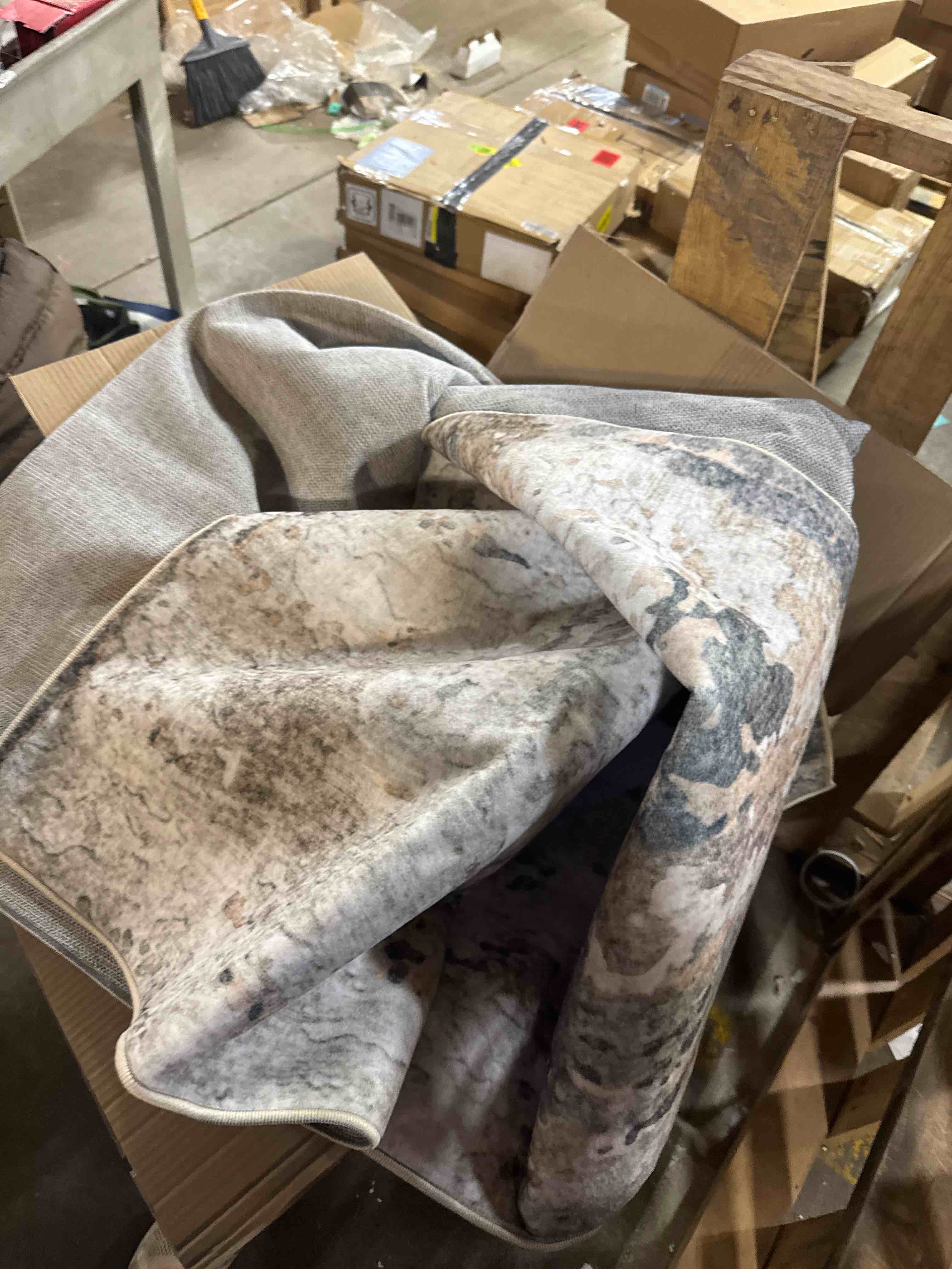 Condition photo showing Good Condition for Washable Rugs 8x10 Area Rugs for Living Room,Modern Abstract Rugs for Bedroom,Large Carpets,Ultra Soft Faux Wool Retro Dining Room Rug,Non Slip&Non-Shedding Low Pile Print Rug- Beige Grey