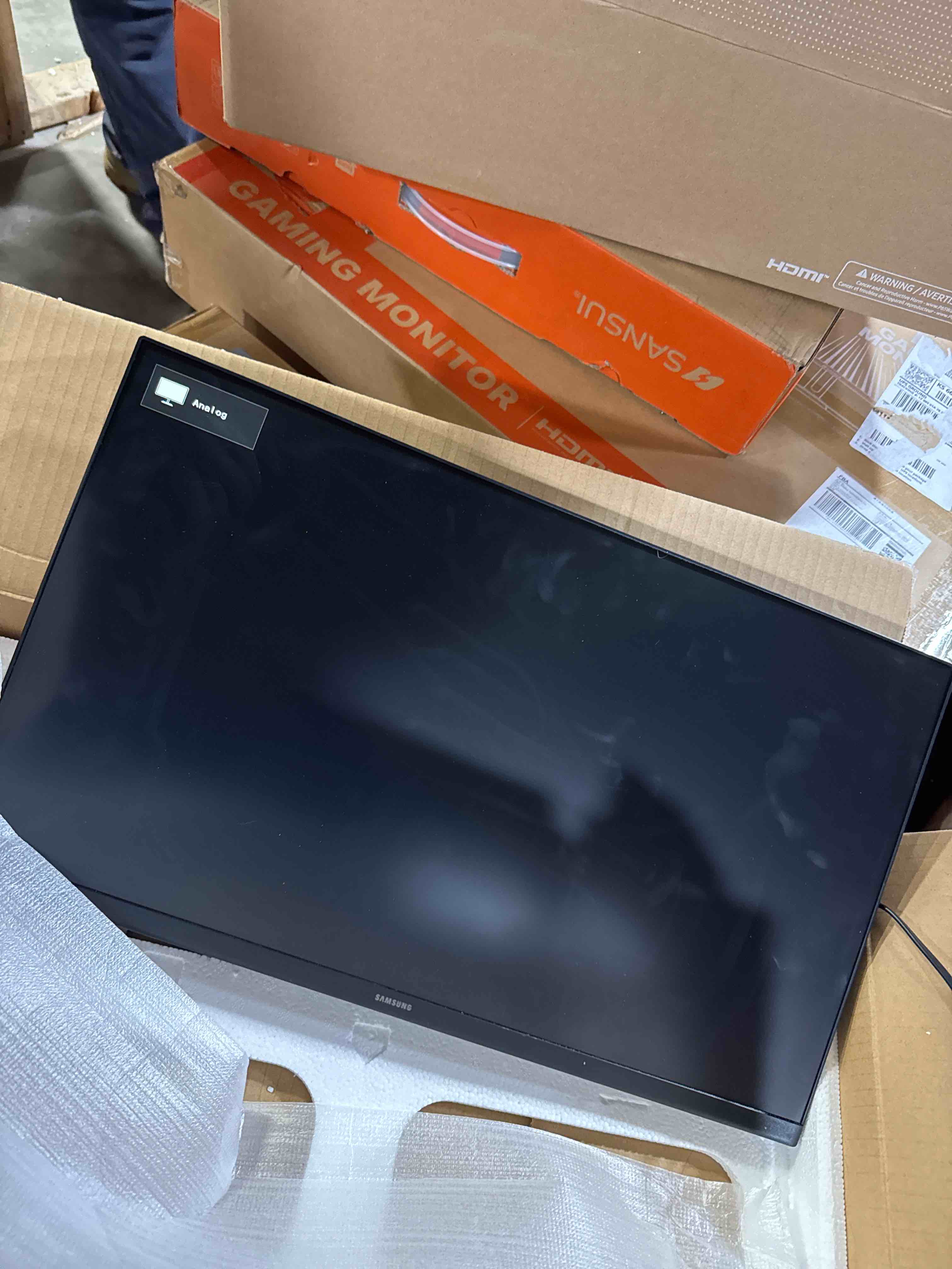 Condition photo showing Good Condition for Samsung 24" (S30GD) Essential Monitor with IPS Panel and Tilt Only Stand, 100Hz Refresh Rate, Ergonomic Design, Advanced Eye Care, Game Mode, LS24D304GANXZA 24-inch